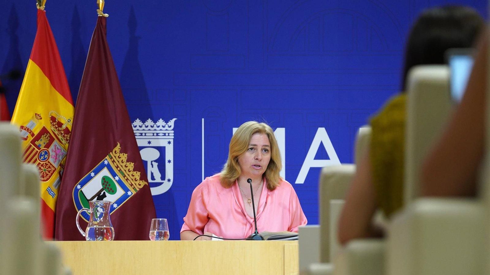 Sanz defiende una inmigración “legal, ordenada y controlada” y niega que Madrid sea una ciudad racista