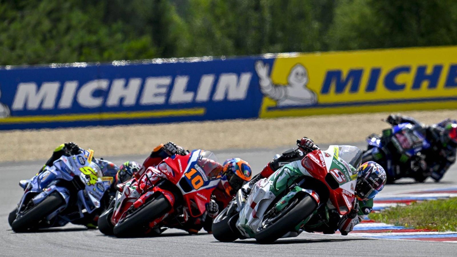 Luca Marini y Johann Zarco seguirán en Honda con mejoras técnicas hasta 2027