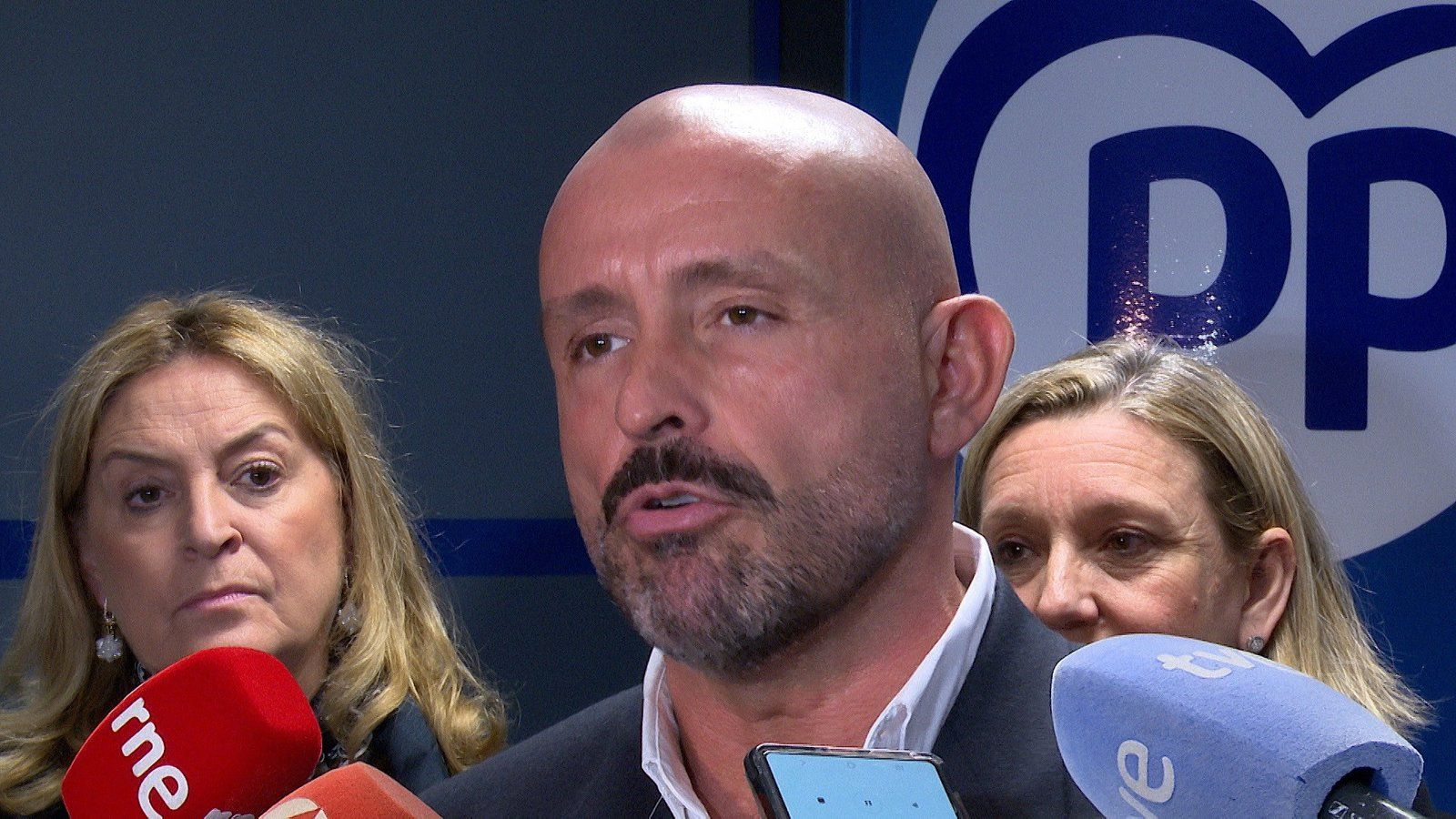 El PP llevará a parlamentos y ayuntamientos mociones para exigir la dimisión de Ana Redondo por el fallo de las pulseras antimaltrato