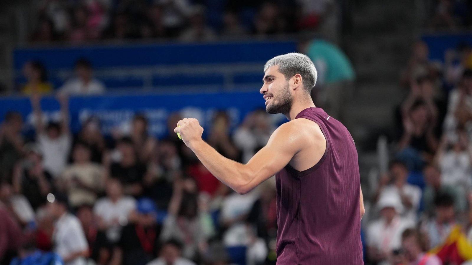 Carlos Alcaraz conquista Tokio y suma su octavo título del año