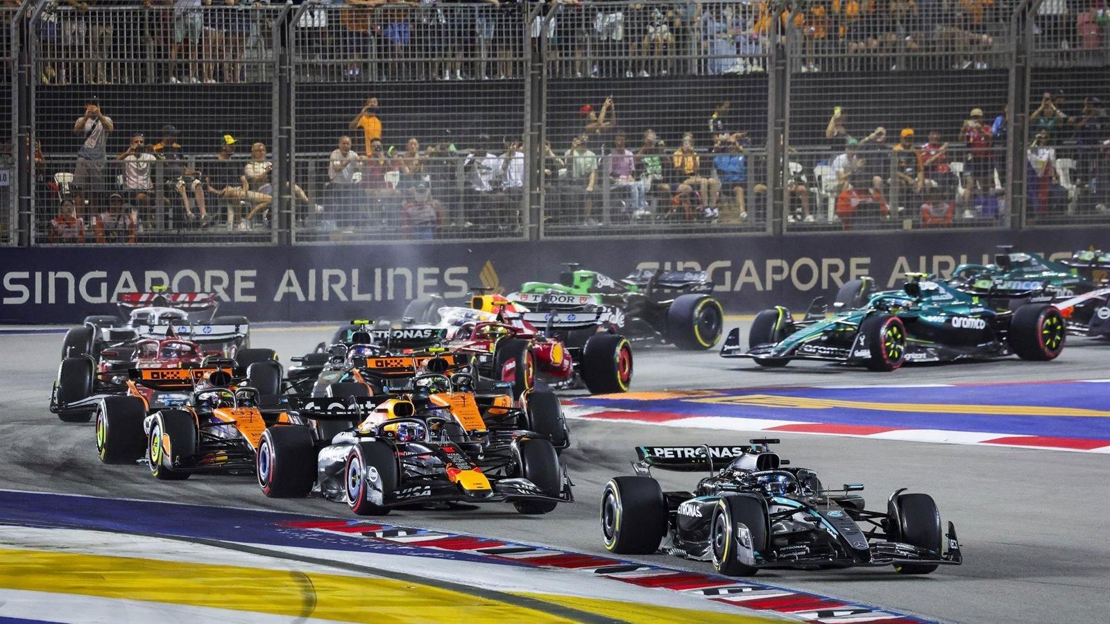 Russell se impone en Singapur y Alonso termina octavo mientras Sainz suma un punto