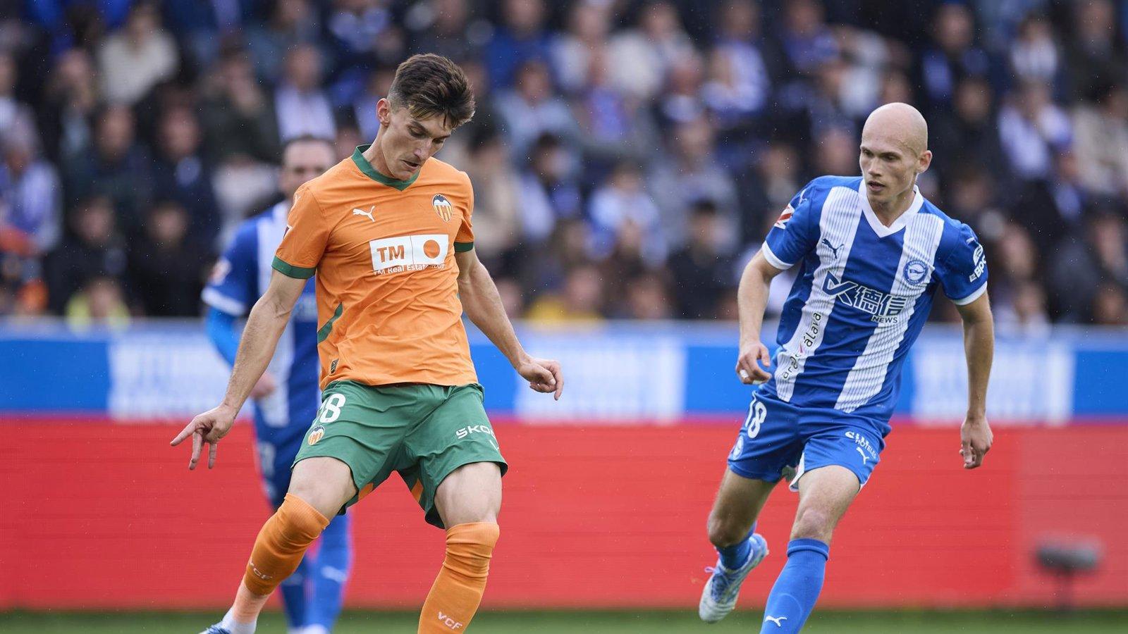 El Alavés busca aprovechar la debilidad del Valencia como visitante en Mendizorrotza