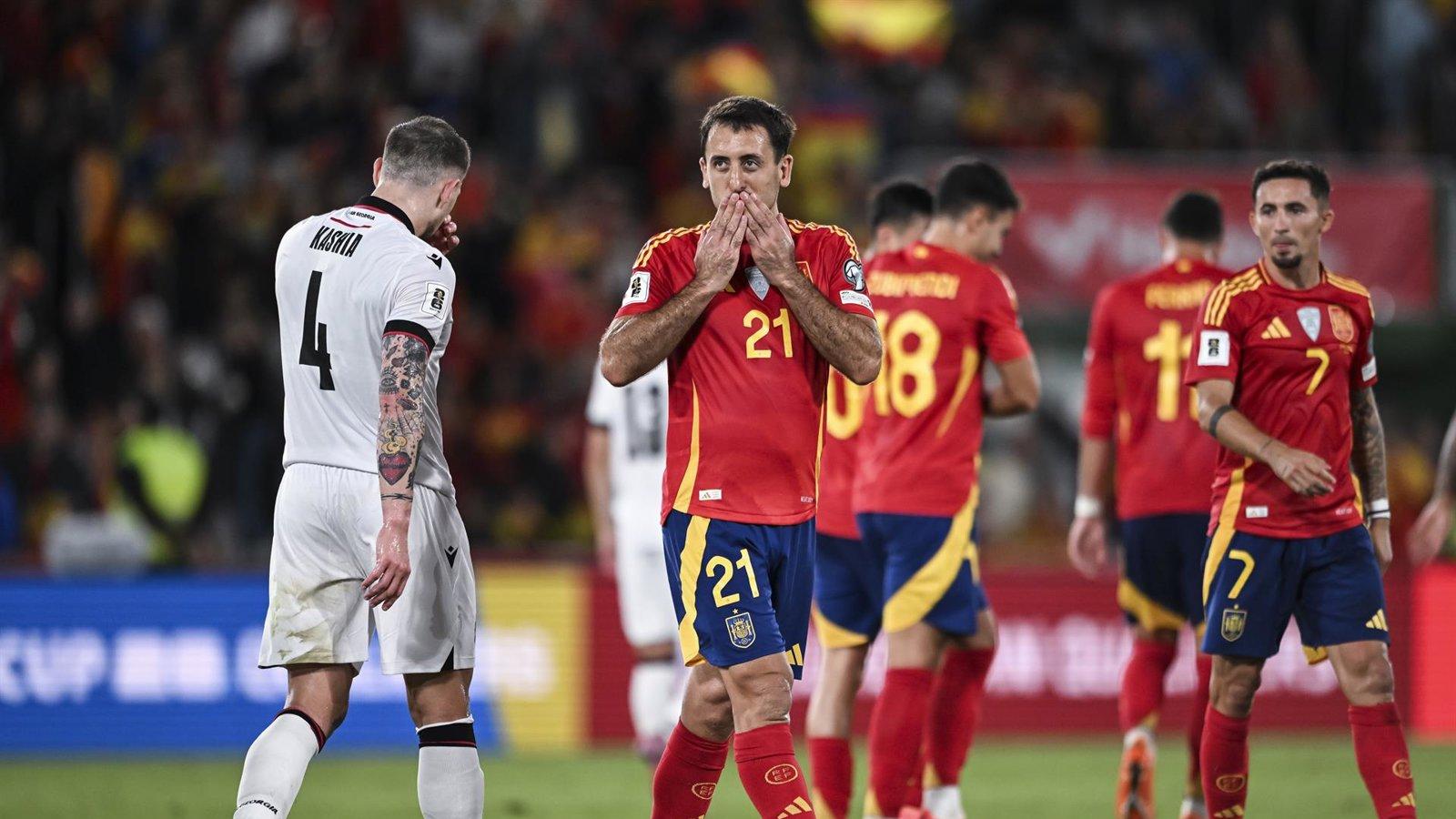 España vence 2-0 a Georgia en partido de clasificación para el Mundial