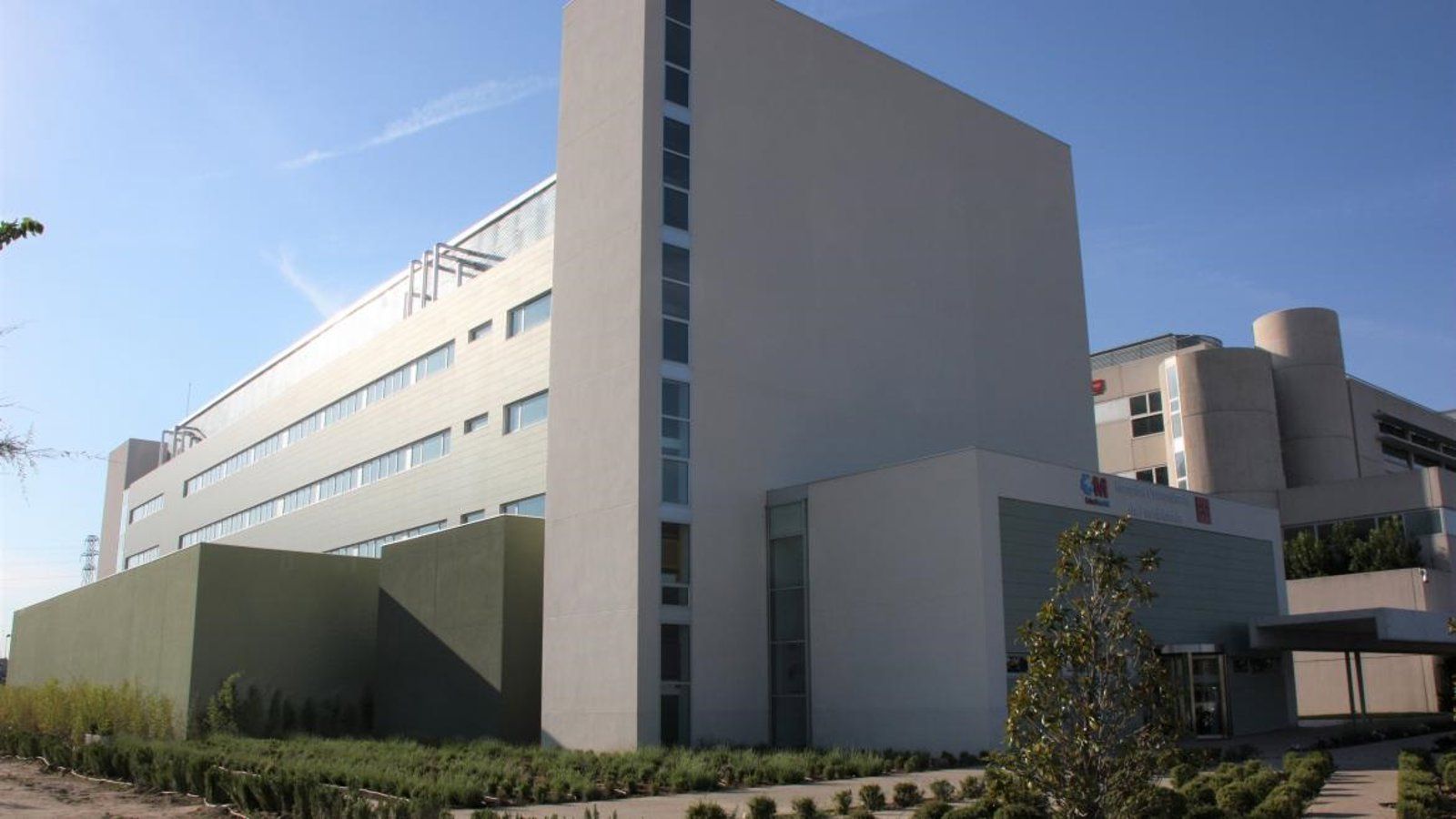 Reconocen al Servicio de Oncohematología del Hospital de Fuenlabrada por su atención a pacientes con cáncer