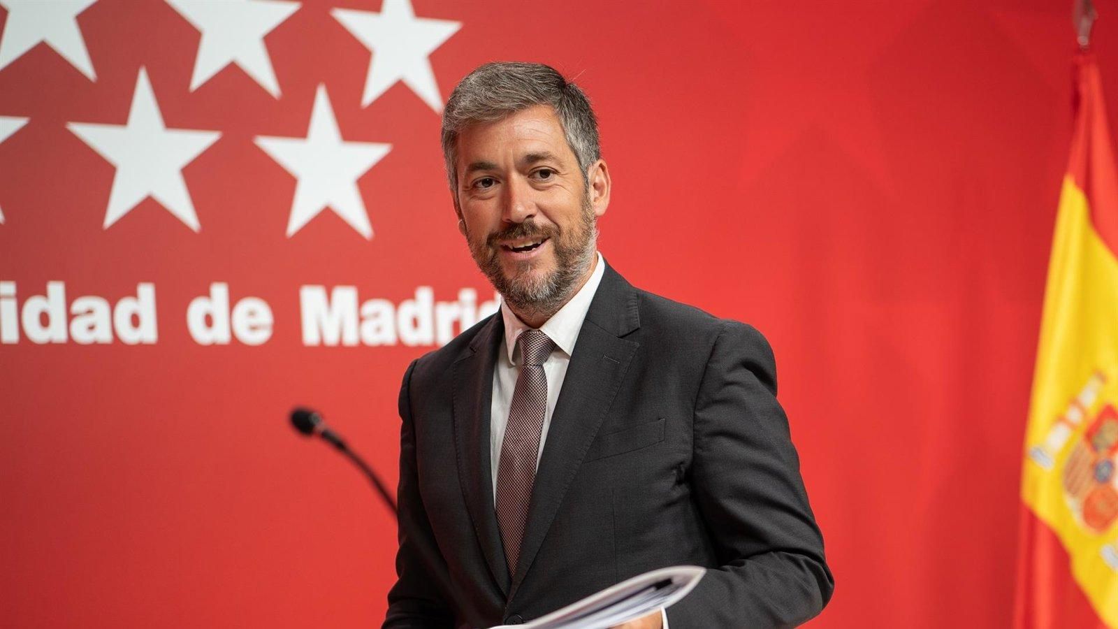 García Martín exige dimisiones por la “chapuza” de las pulseras antimaltrato defectuosas