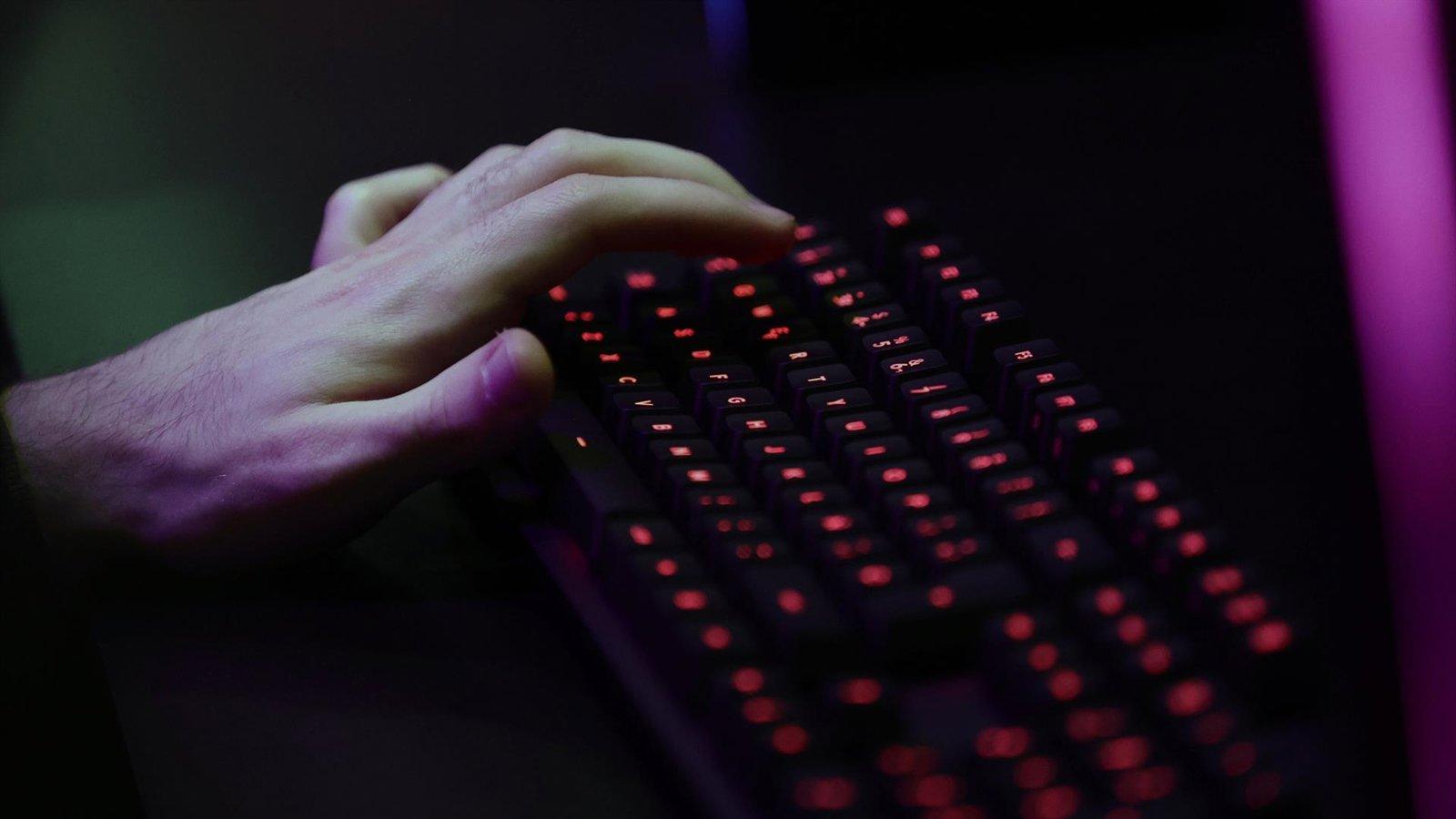 Madrid lanzará una campaña para alertar a los jóvenes sobre los riesgos de la pornografía digital