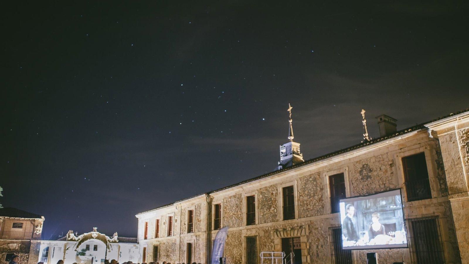 Chinchón y Nuevo Baztán, los dos pueblos más bonitos de Madrid