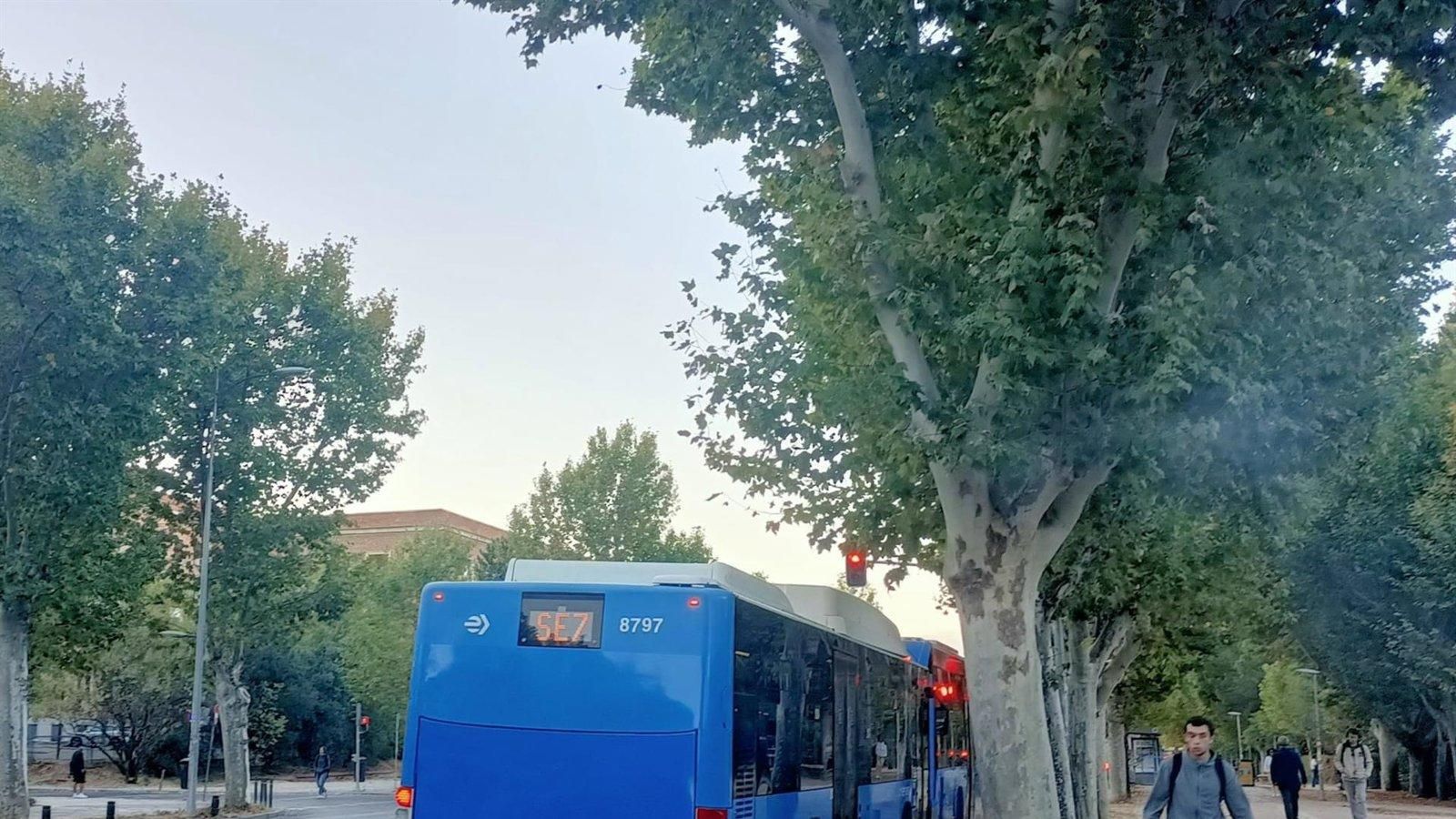 La lanzadera SE7 de la EMT supera los 23.000 viajeros en su primera semana por el corte de la L6