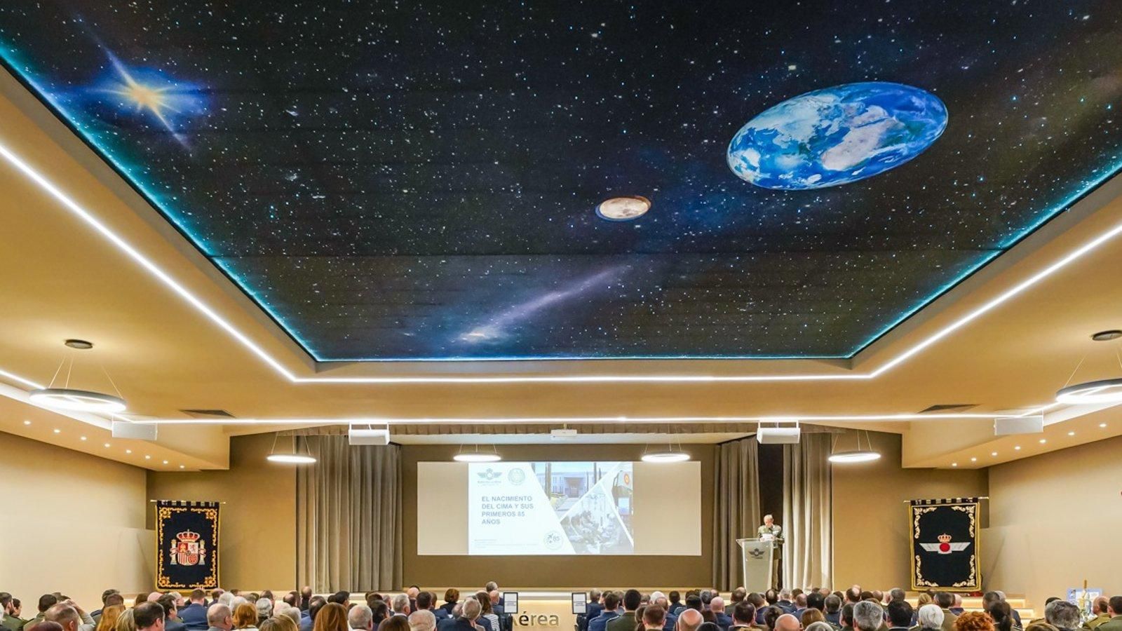 El alcalde de Torrejón celebra el 85 aniversario del Centro de Medicina Aeroespacial