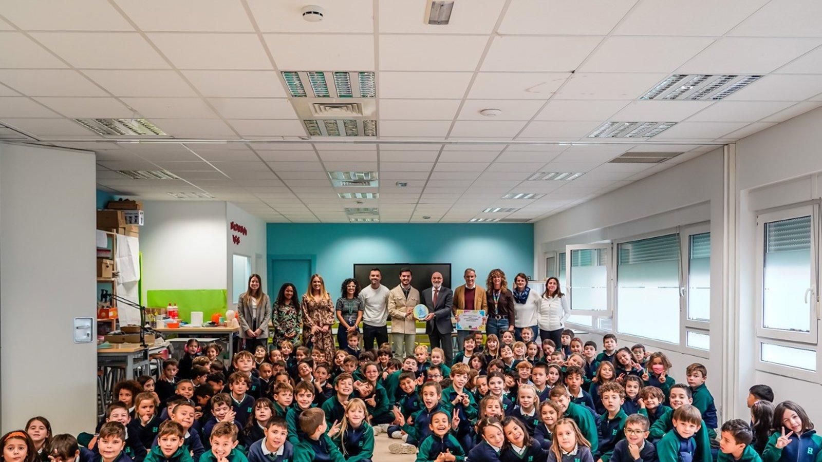 Los estudiantes de Torrejón crean partidos políticos para fomentar el pensamiento crítico