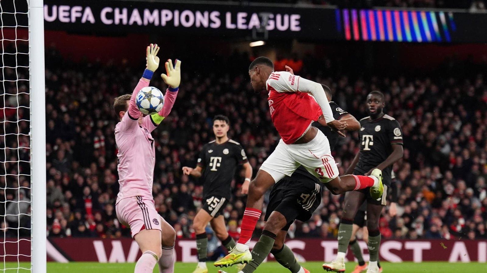   El Arsenal se queda el pleno, el PSG remonta y el Liverpool se hunde