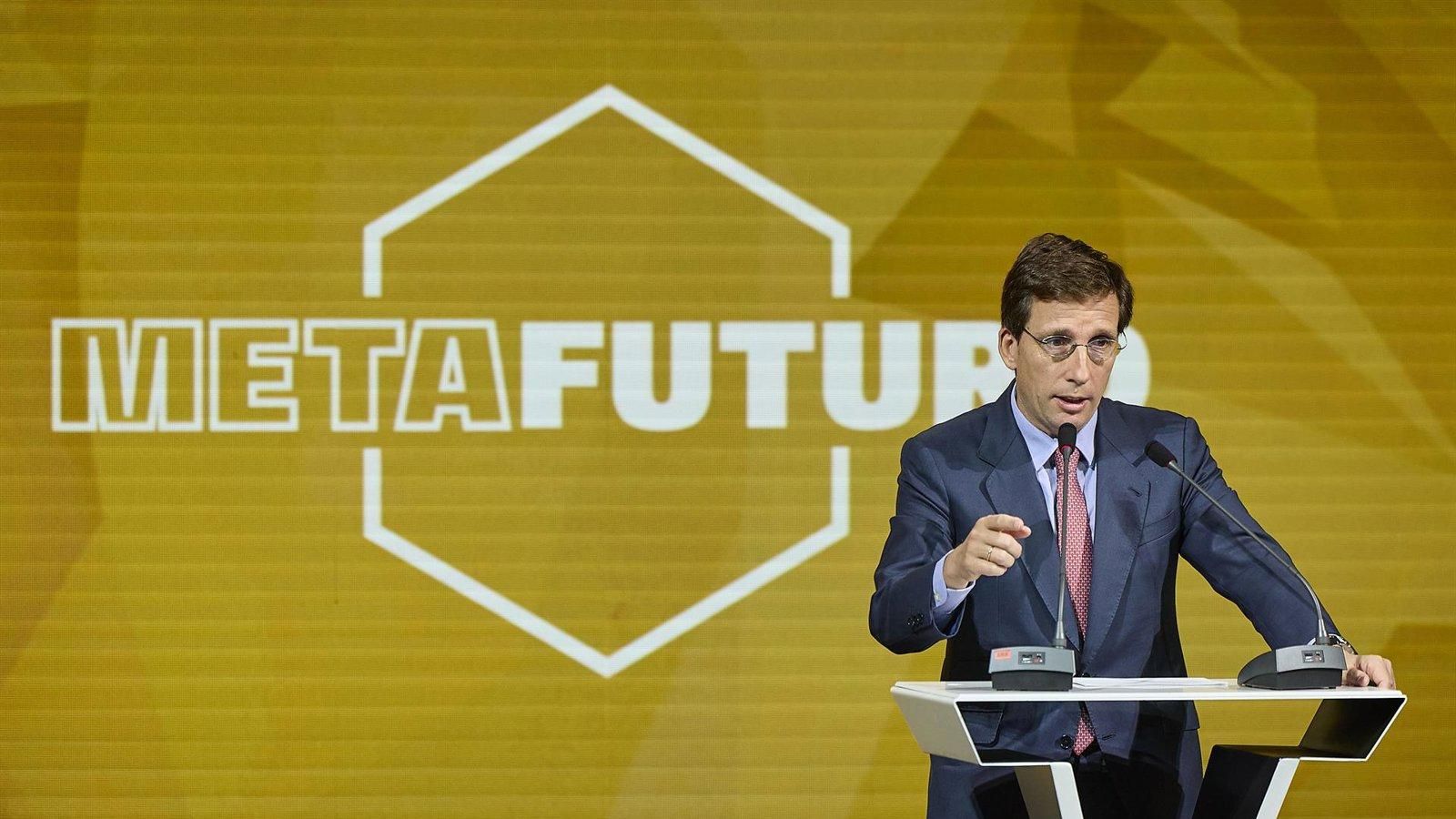 Almeida reprocha a Carmena la legalización masiva de viviendas turísticas frente a la reducción de unas 2.500 con el Plan Reside