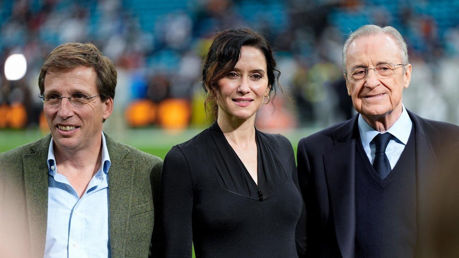 Ayuso y Almeida asisten al  debut de la NFL en el Bernabéu