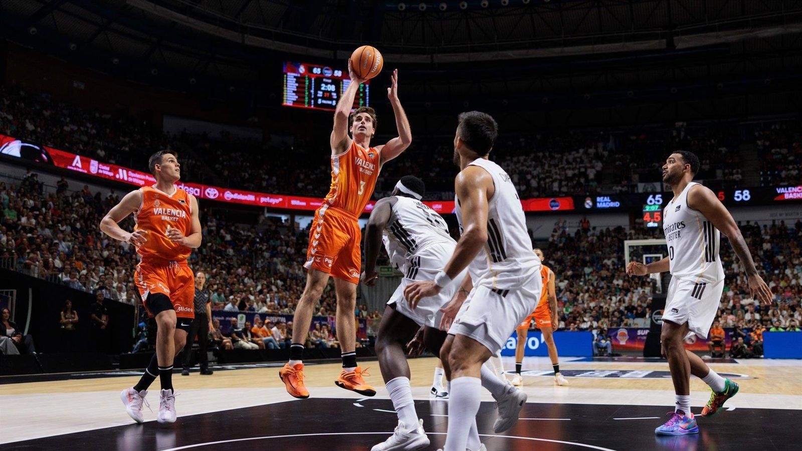 Valencia Basket corta la racha del Real Madrid y se impone en el Roig Arena