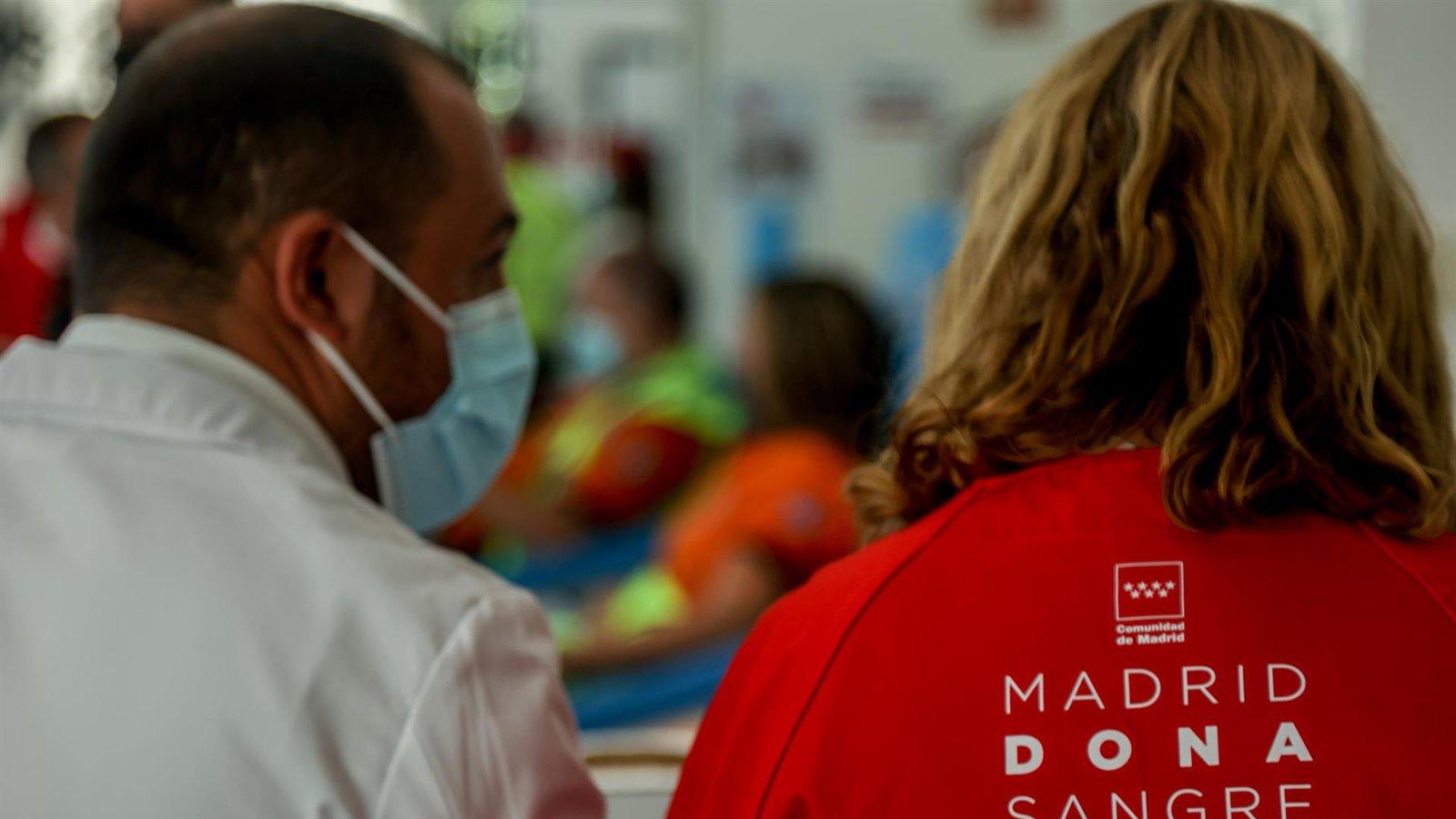 Los hospitales madrileños reclaman donaciones urgentes de sangre por falta de reservas