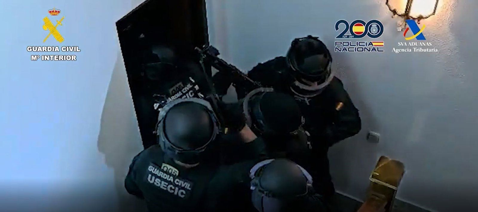 Desmantelan una red de narcotráfico en Barajas con 16 detenidos y cinco millones confiscados