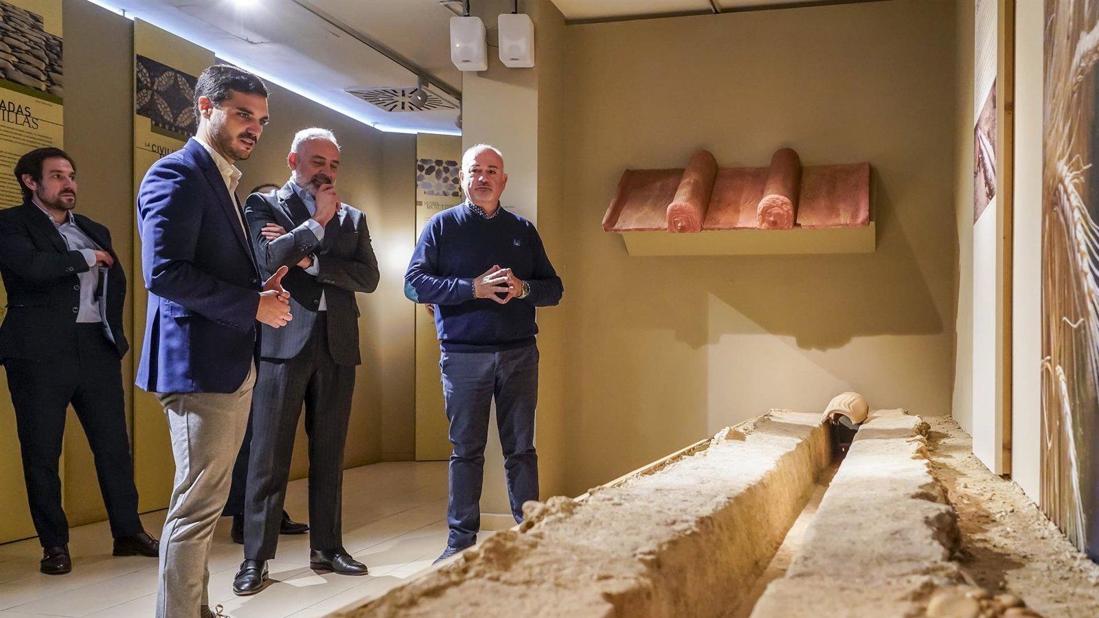 Torrejón de Ardoz exhibe un fragmento del acueducto romano hallado en Aldovea