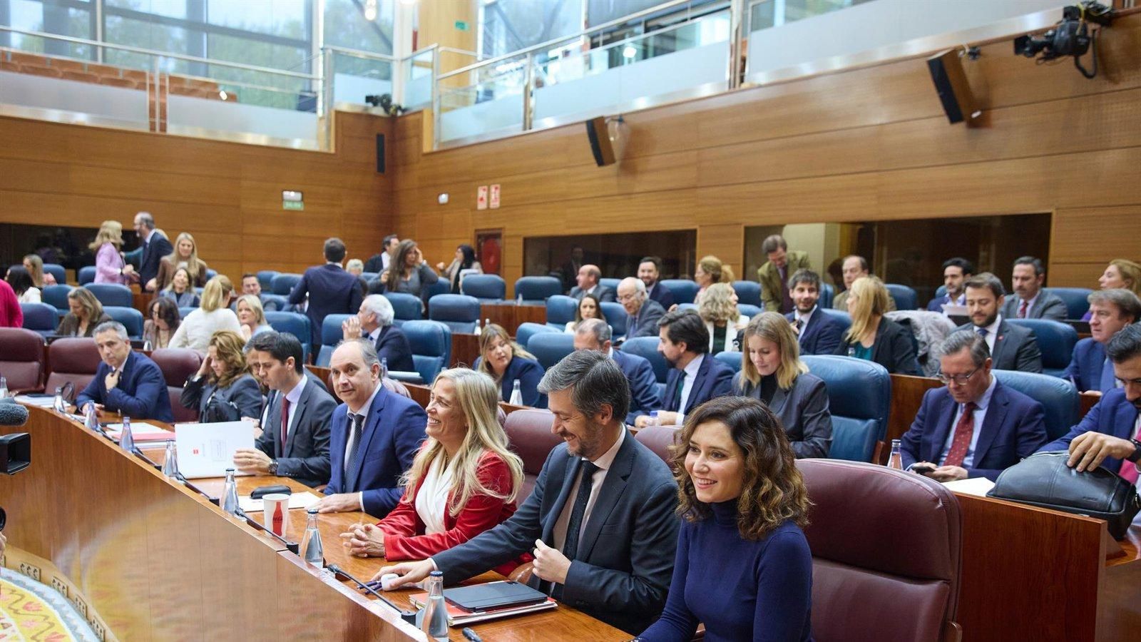 Albert defiende unos presupuestos “históricos” para un Madrid líder frente a un Gobierno “sin vergüenza”