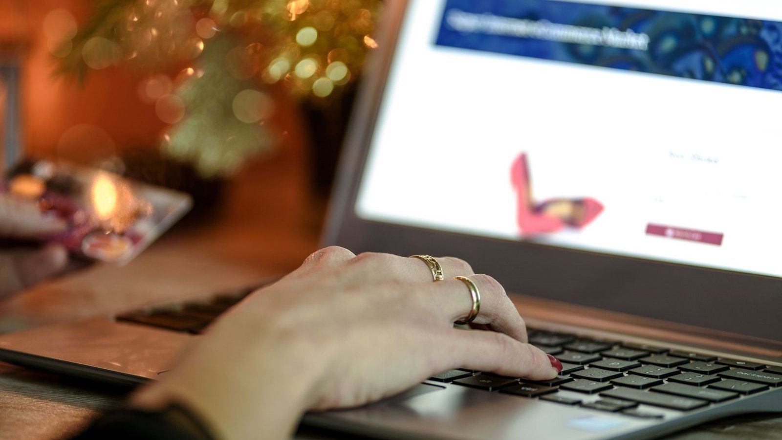 Las Rozas destina 50.000 euros y 27 ordenadores a los centros de mayores