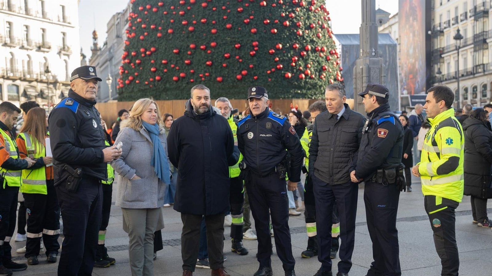 Más de 160 policías municipales, 40 sanitarios del Samur y seis bomberos vigilarán las uvas y preúvas en Sol