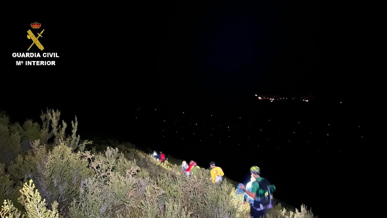 Rescatan a tres excursionistas madrileños perdidos en Peñamellera Alta, Asturias