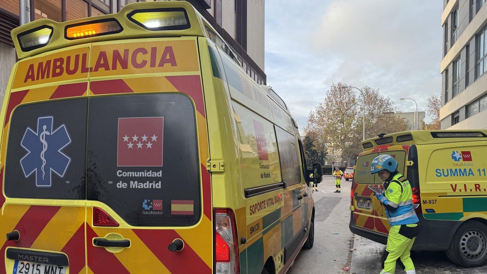 Un reabajador sufre heridas graves tras caer desde ocho metros en Chamartín