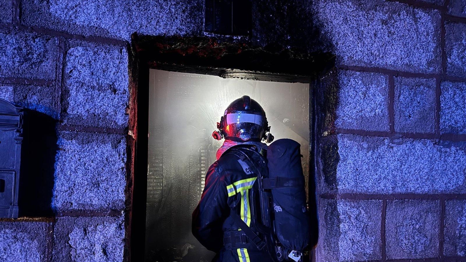 Tres heridos leves tras una explosión en una vivienda de Moraleja de Enmedio