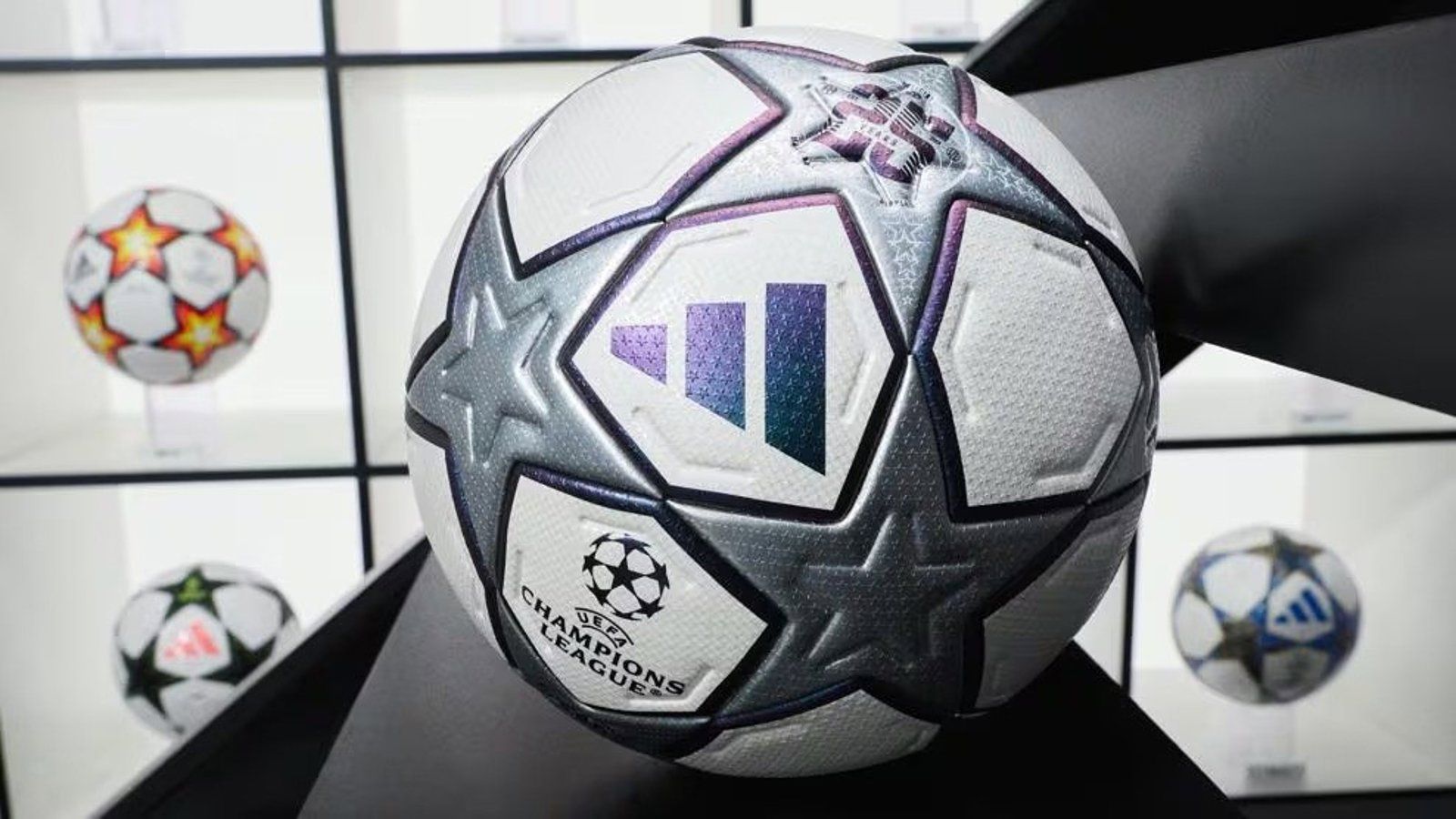 Adidas lanza un balón conmemorativo por el 25º aniversario de la Champions