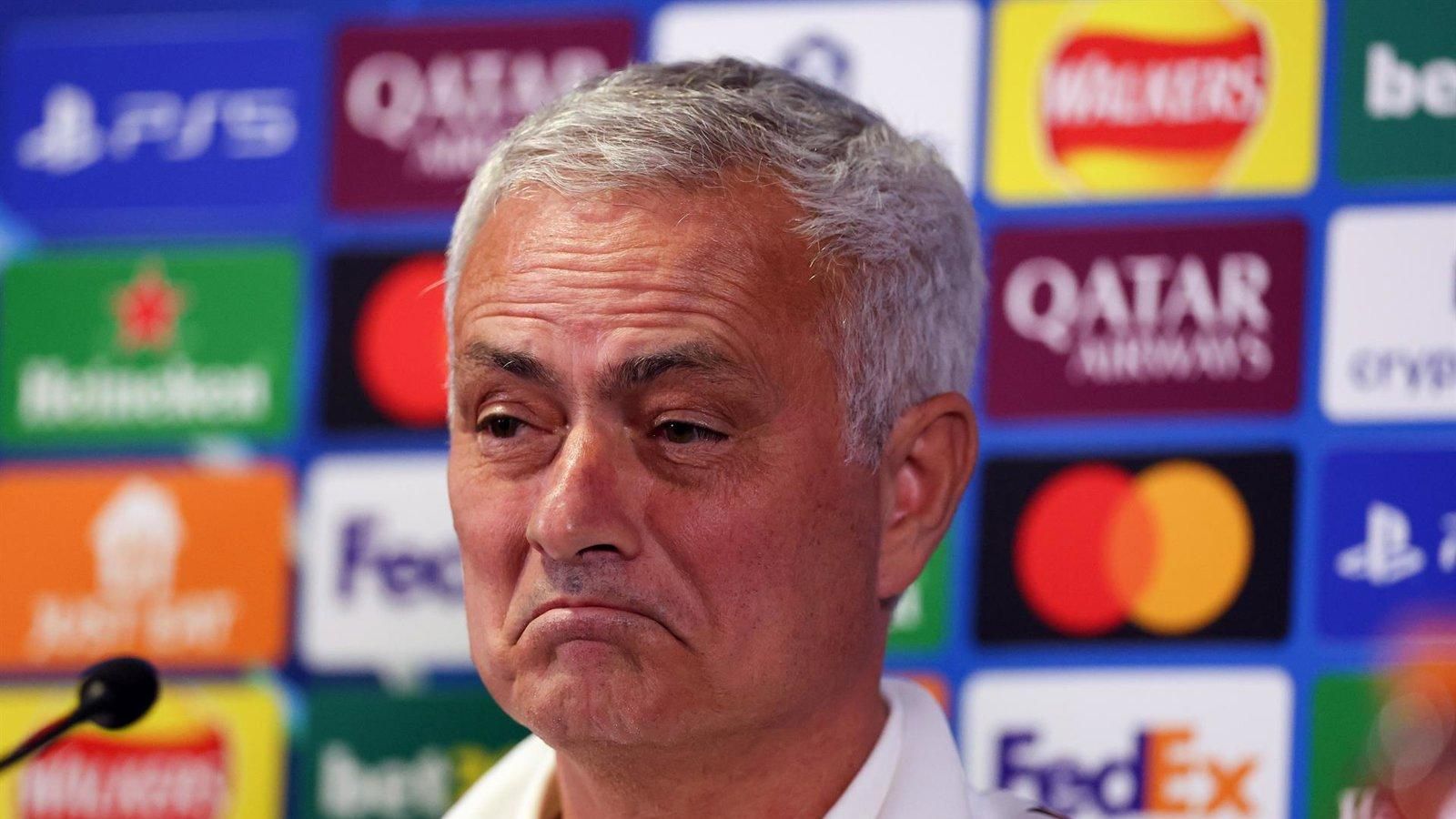 Mourinho elogia a Arbeloa antes del Benfica-Real Madrid: “Es uno de mis niños”