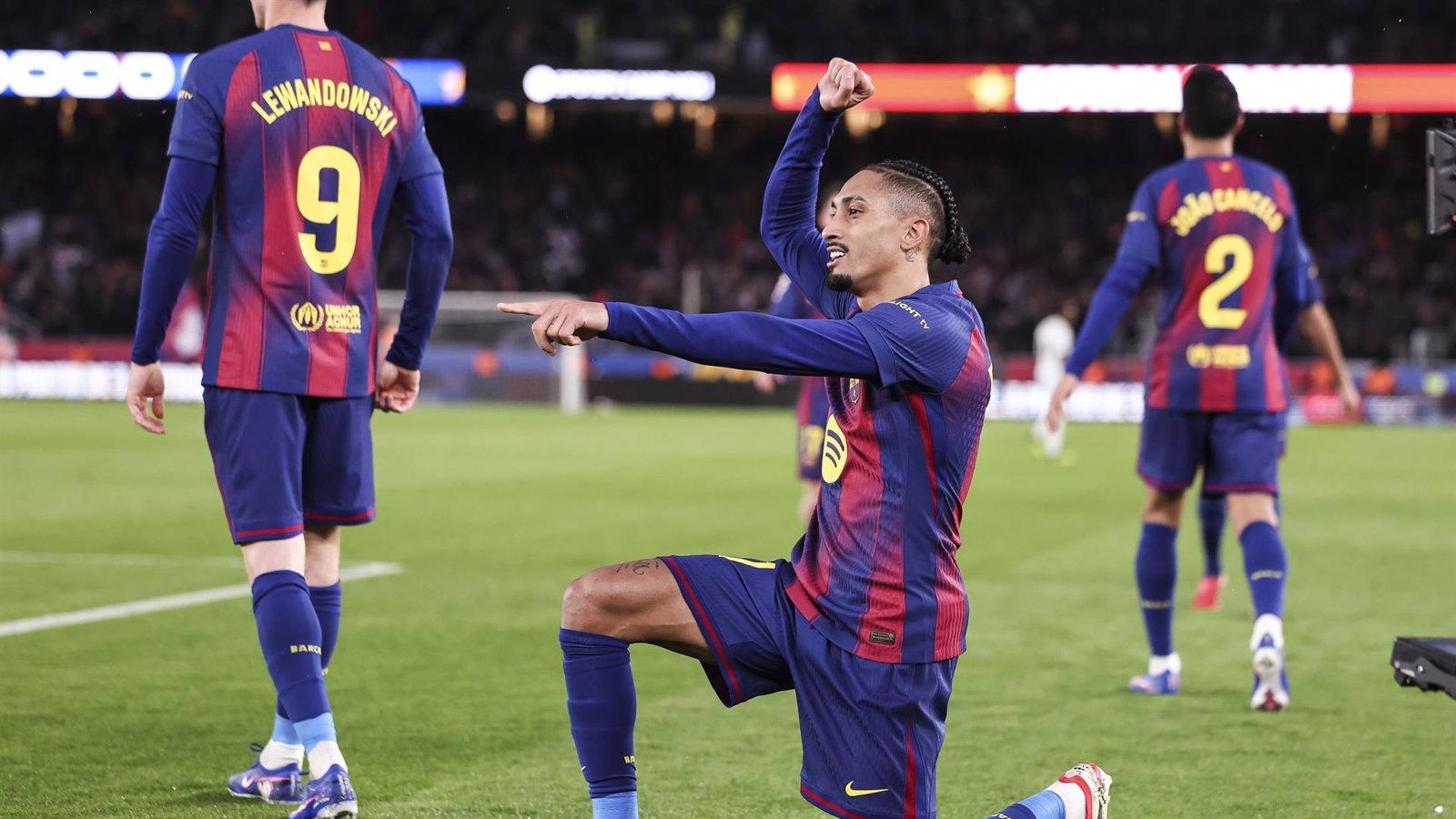 El Barça vence 3-0 al Oviedo con goles de Olmo, Raphinha y Lamine Yamal y recupera el liderato