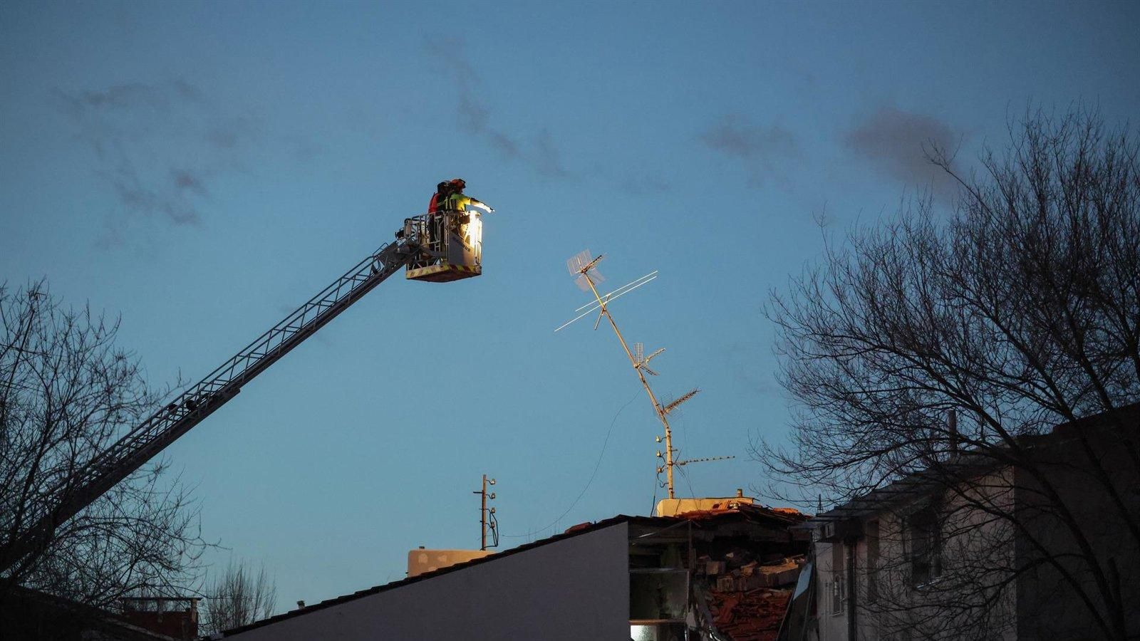 Madrid dará asistencia jurídica gratuita a los vecinos afectados por la explosión en Carabanchel