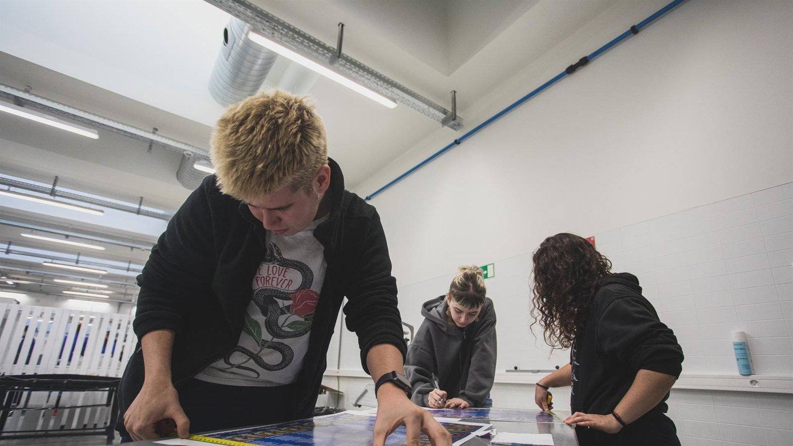 El PSOE critica la escasa oferta de prácticas de FP pública en el Ayuntamiento de Madrid pese al plan aprobado