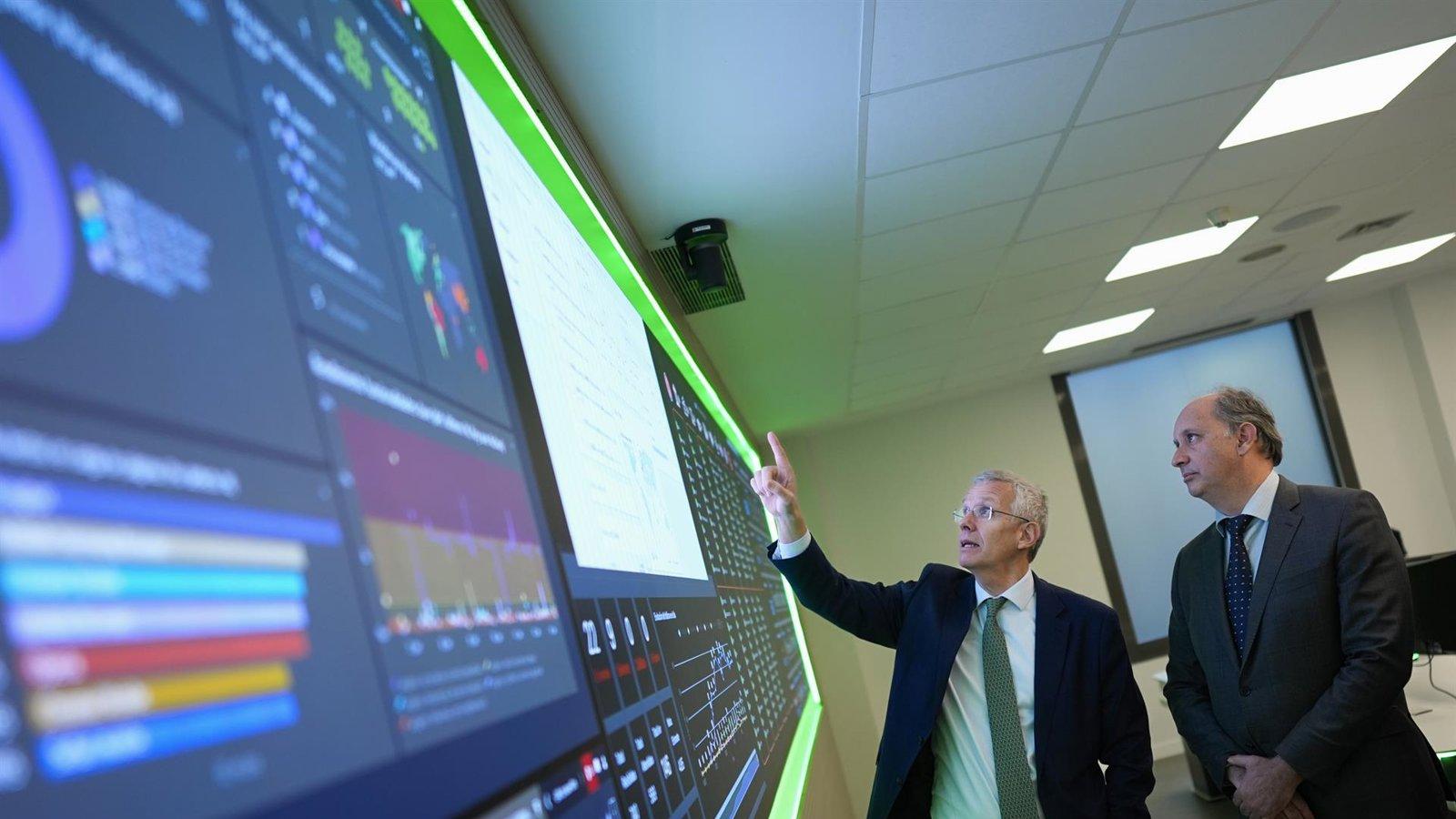 El Gobierno regional lanza su centro de mando digital con vigilancia las 24 horas del día frente a ciberataques