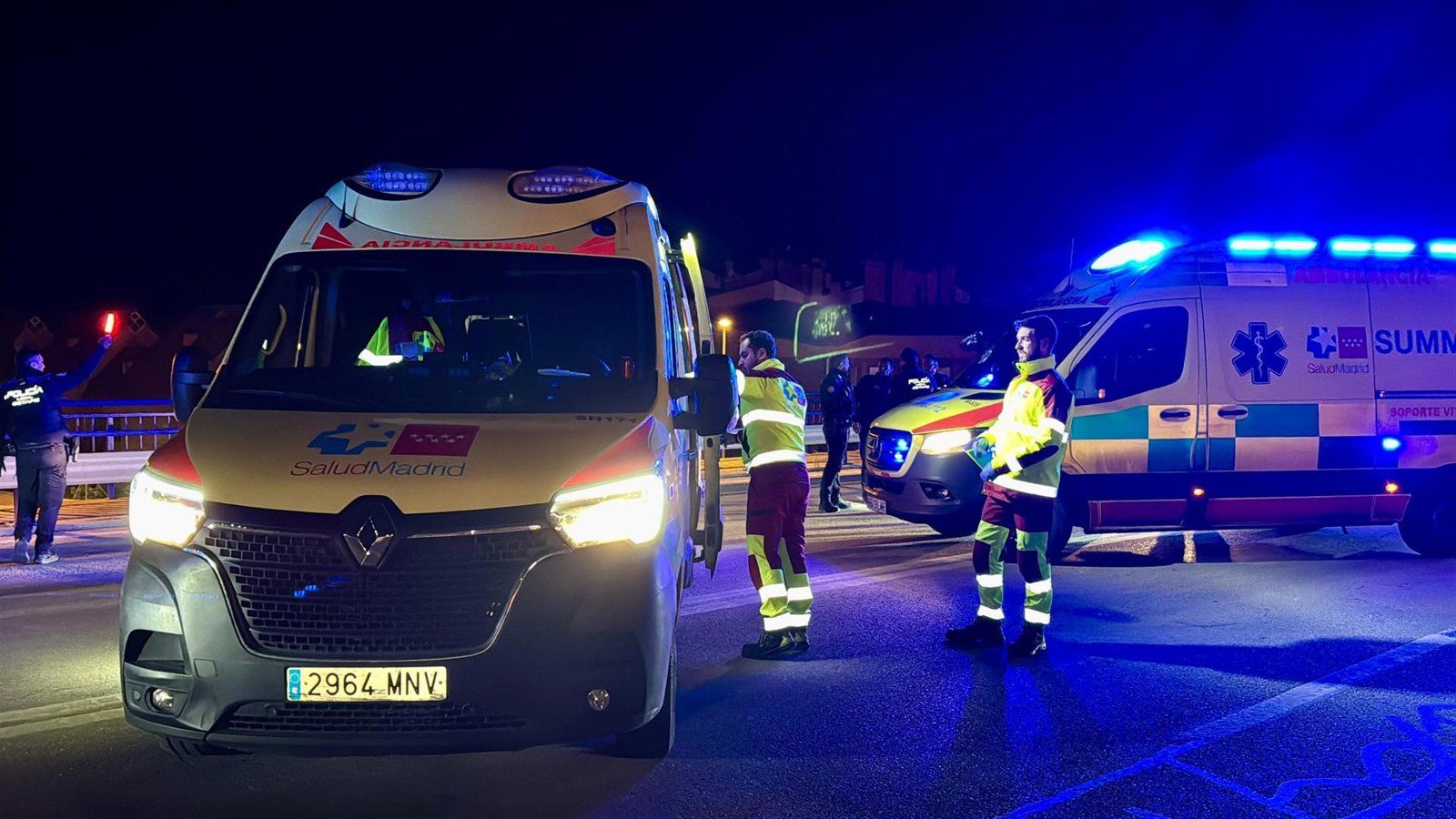 Grave accidente en la A-6 con 24 heridos tras la colisión entre un autobús, un camión y una furgoneta