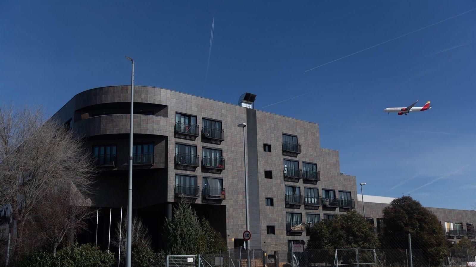 Tres detenidos tras el apuñalamiento de un hombre en el hotel okupa de San Blas