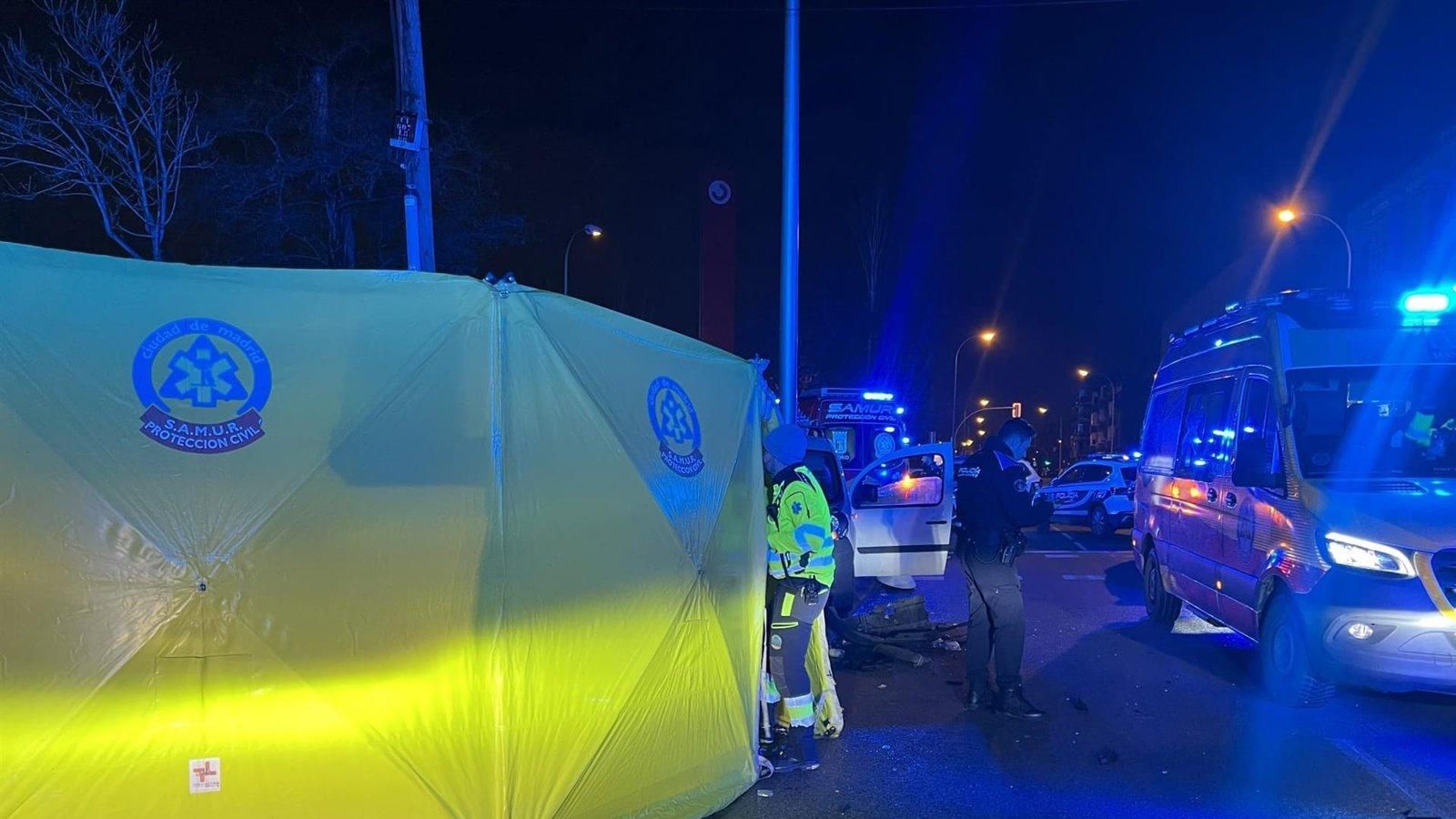 Dos heridos graves tras un atropello múltiple con un coche en Villaverde