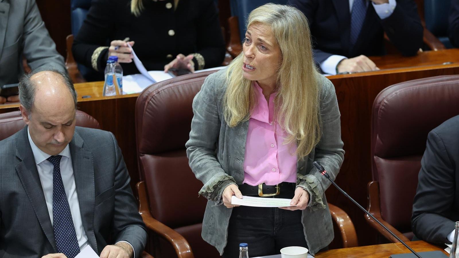 La Comunidad defiende sus protocolos contra el acoso y acusa al Gobierno central de no ser un “entorno seguro”