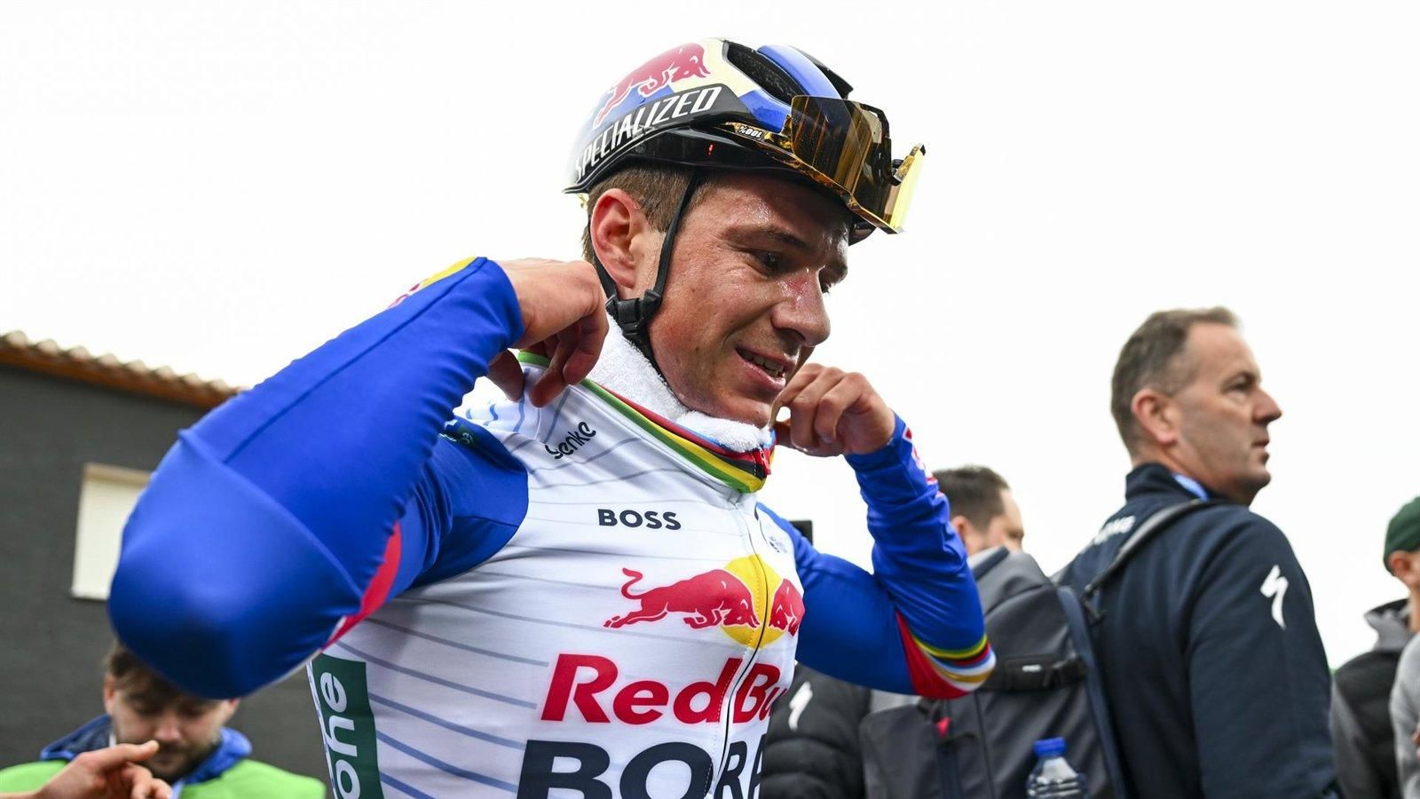 Evenepoel gana en Teulada y se viste de líder en la Volta Valenciana