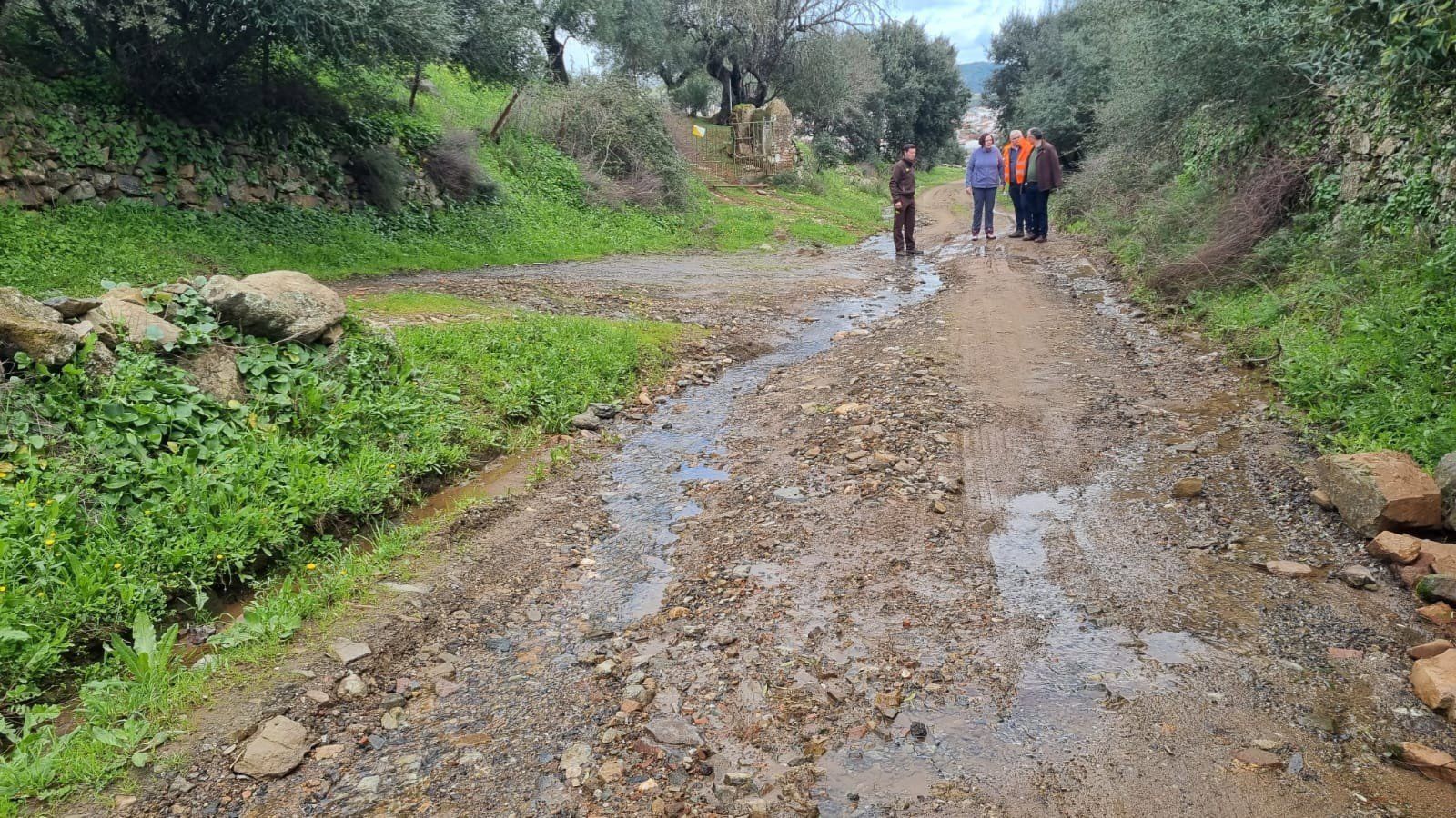 El Gobierno prepara un decreto para reparar caminos rurales dañados por las borrascas