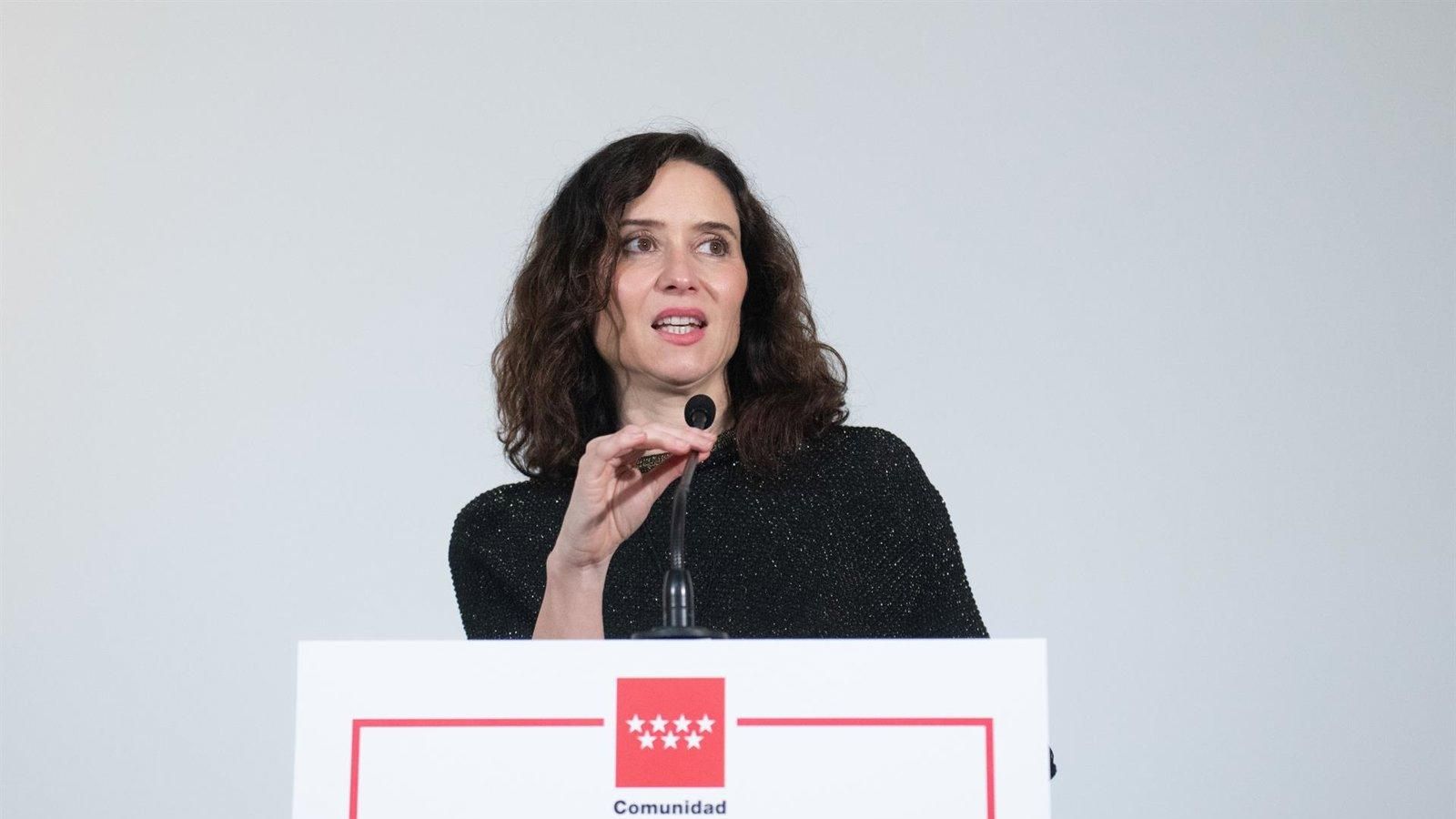 Ayuso califica de “tortazo descomunal” la derrota del Gobierno en el Congreso con los decretos del escudo social