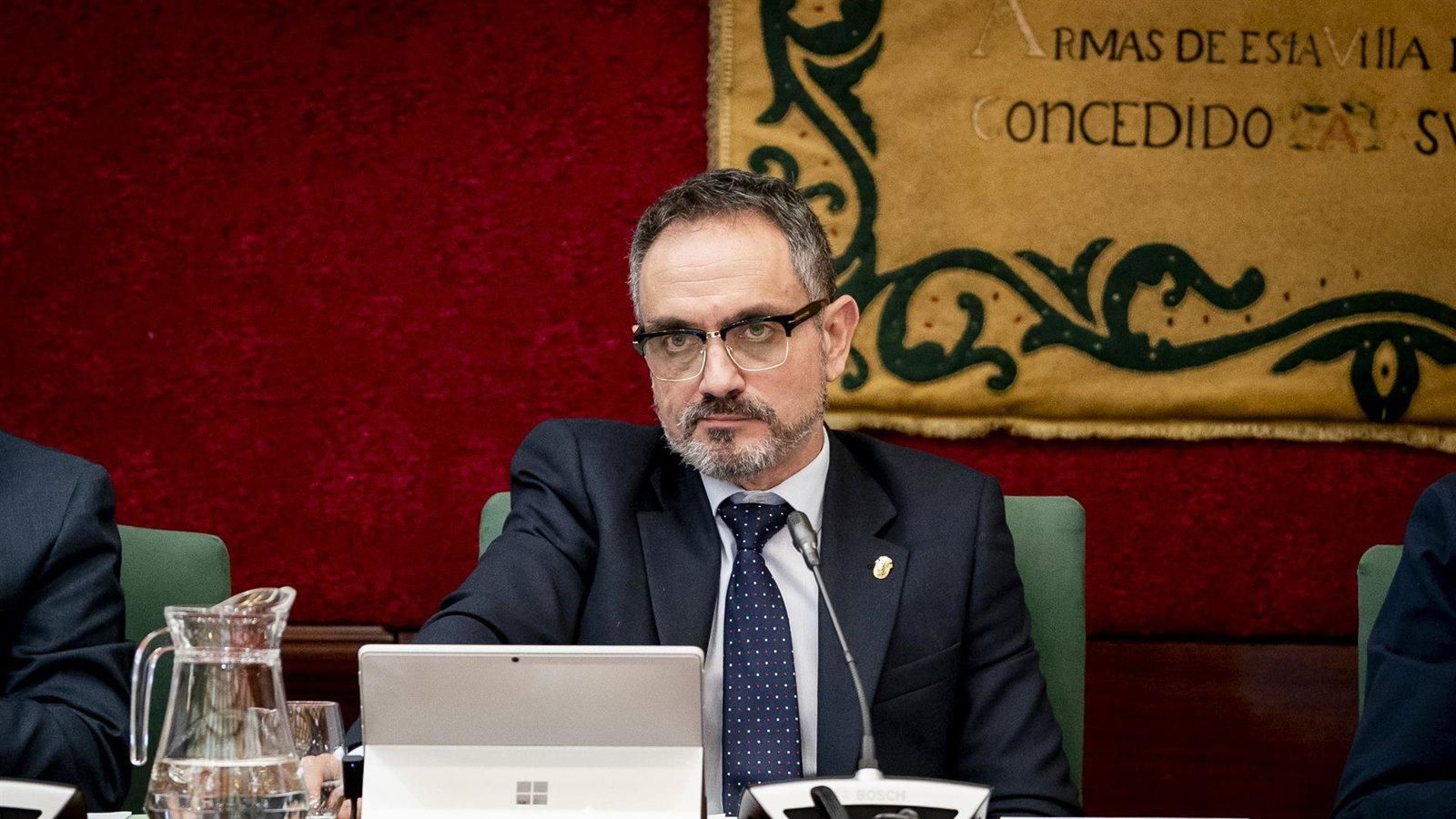 El Pleno de Móstoles rechaza crear una comisión para investigar las acusaciones contra el alcalde