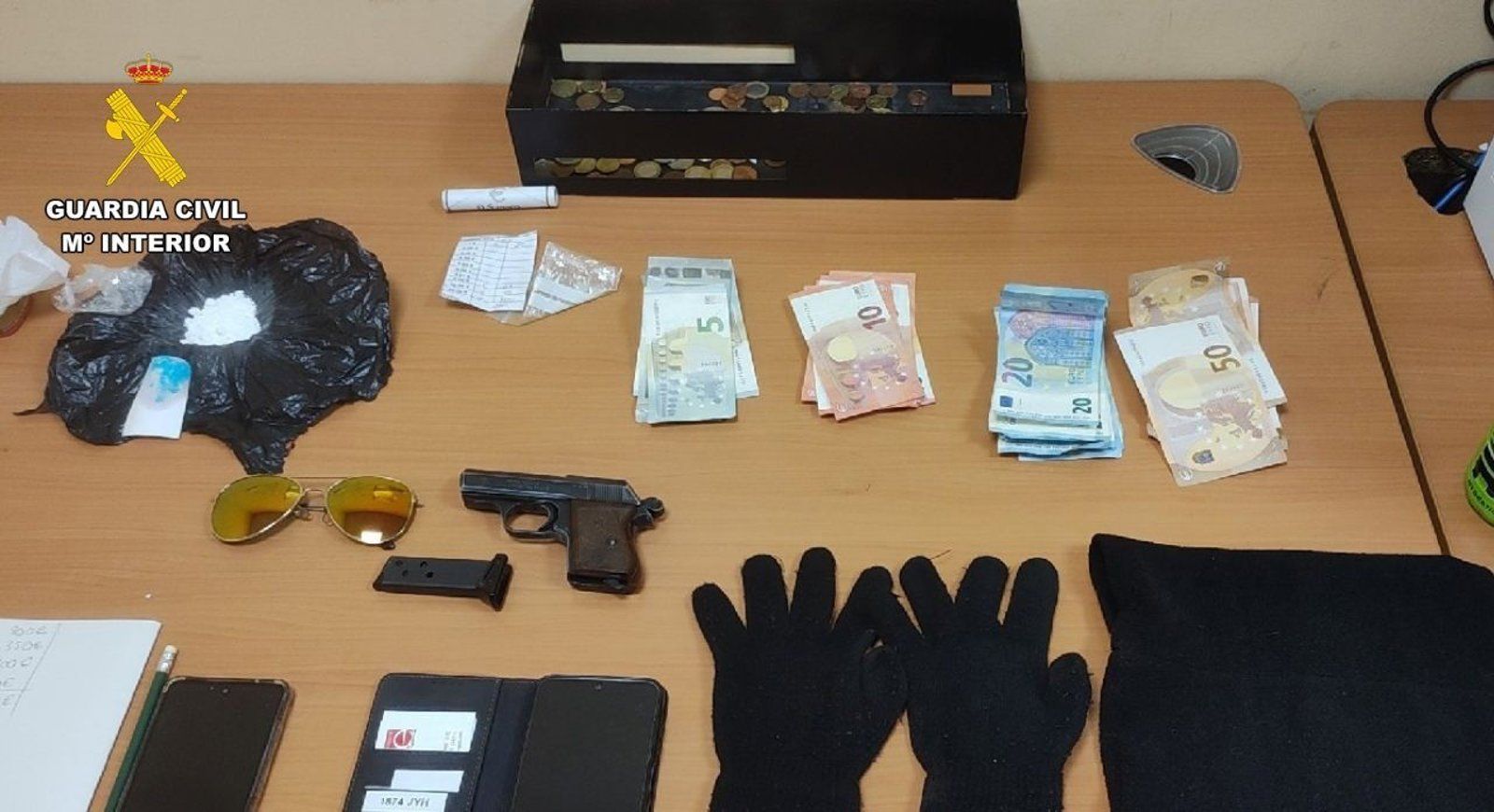 Detenido un hombre de 26 años tras atracar a punta de pistola un supermercado en Mejorada del Campo