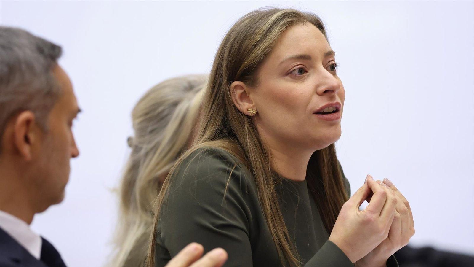 Ester Muñoz afirma que Zapatero evita la campaña en Aragón al estar "preocupado" por la investigación a Plus Ultra