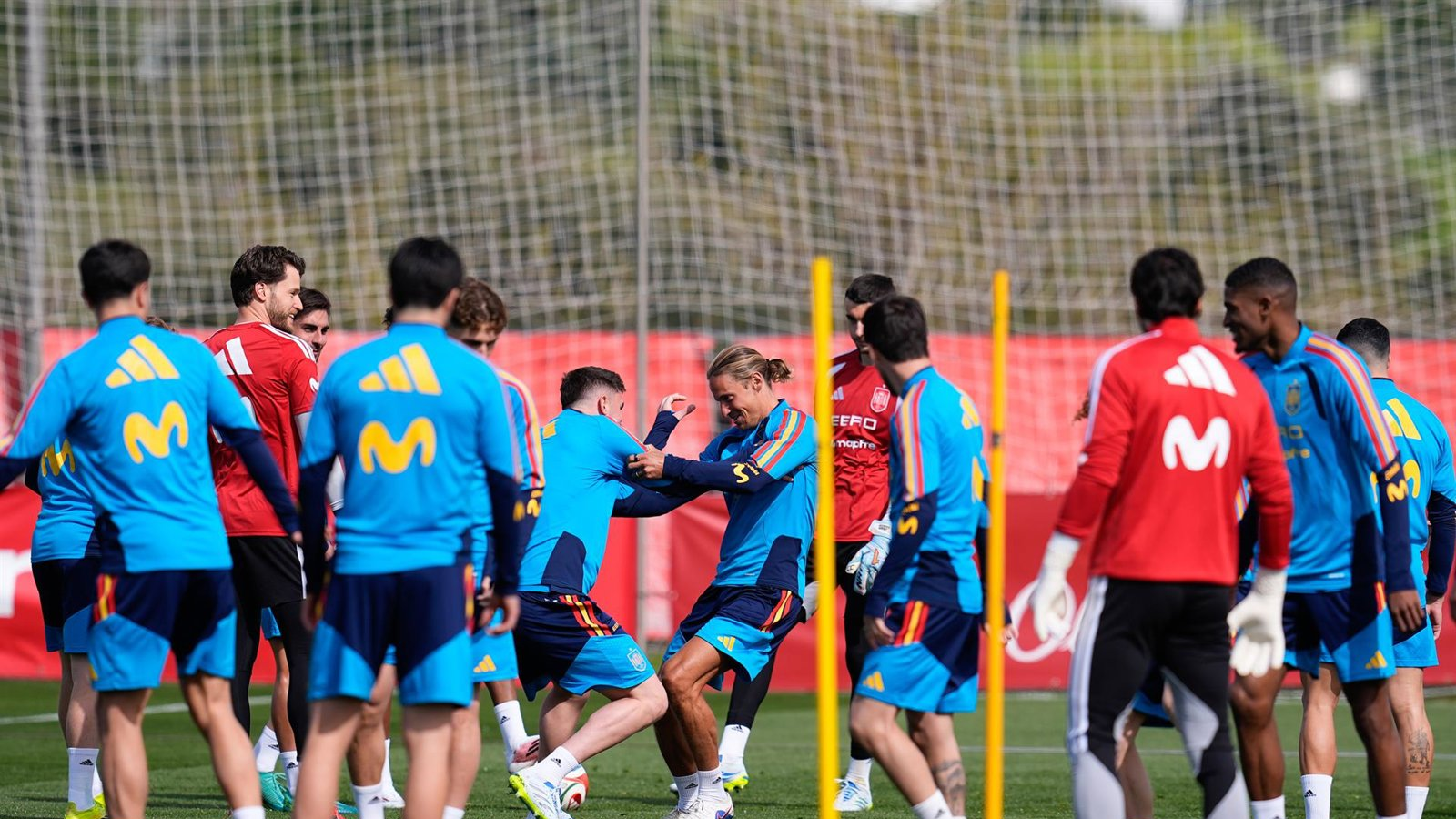 España completa un nuevo día de trabajo en Las Rozas pensando en Egipto