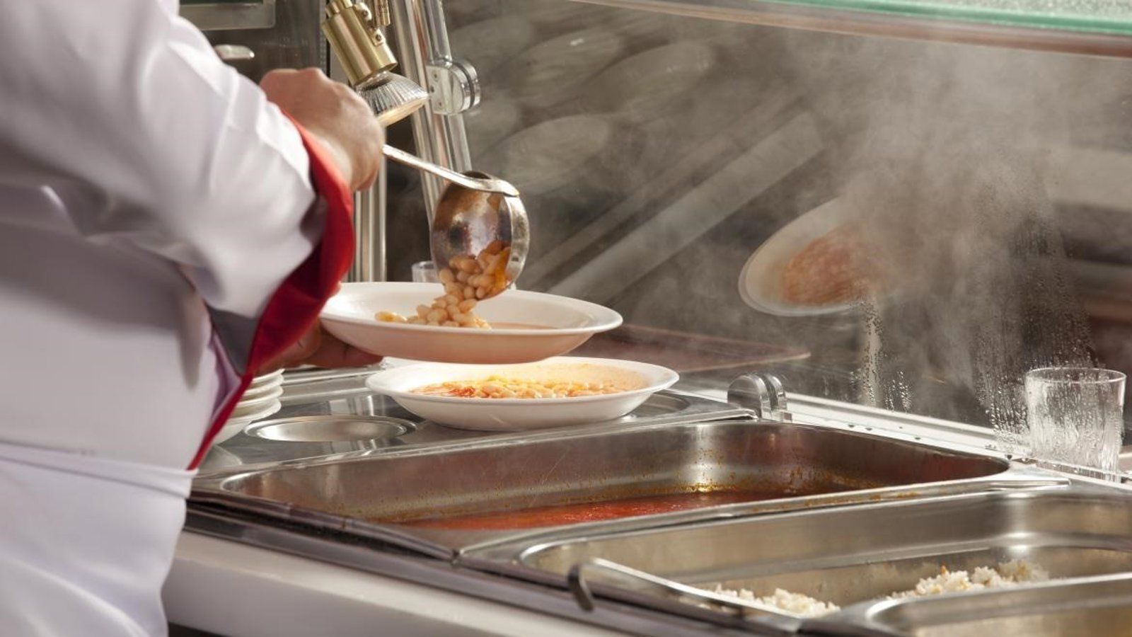 Más Madrid pide el comedor escolar gratuito para familias monomarentales en centros públicos