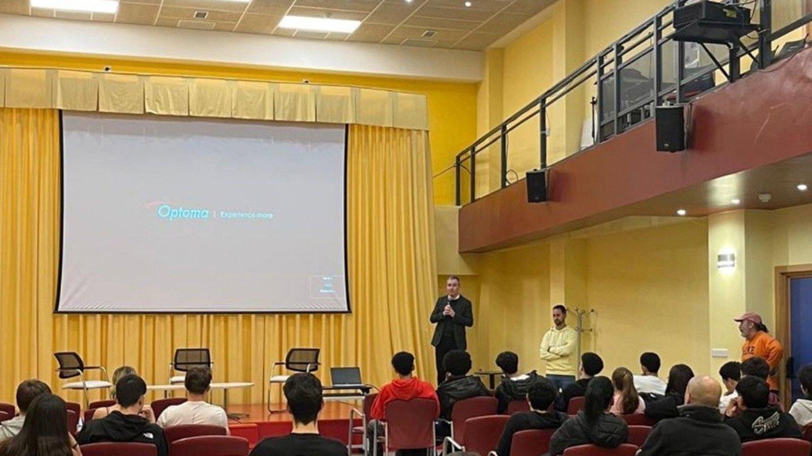 El Ayuntamiento de Torrejón apoya a vecinos sin la ESO para acceder a FP de Grado Medio