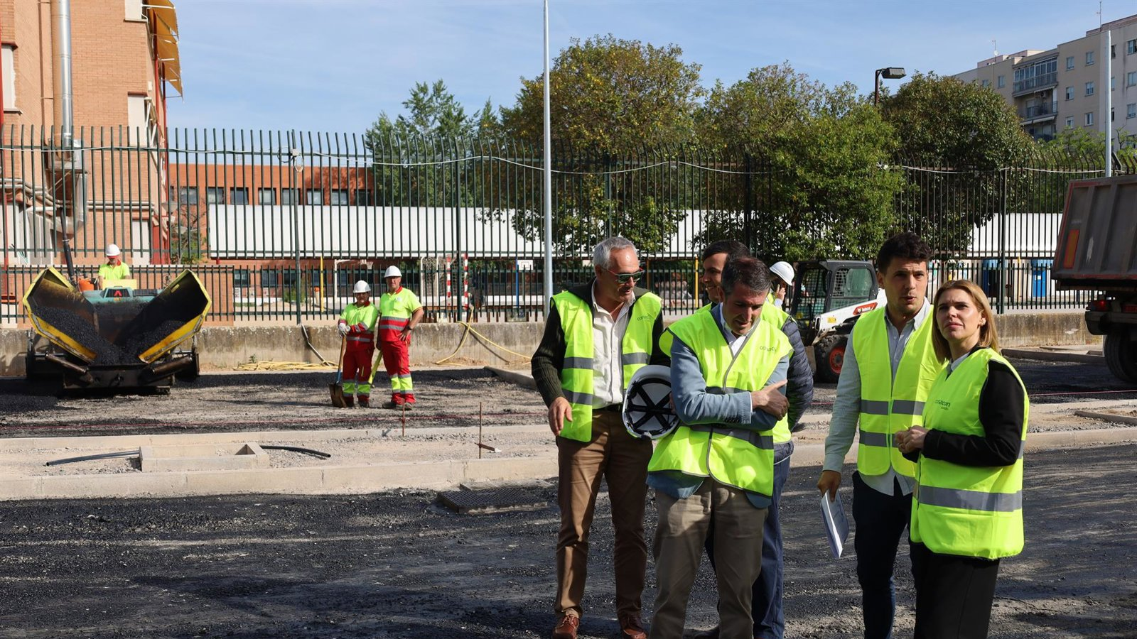 Alcalá de Henares convierte un solar en la calle Luis Vives en un aparcamiento público de 75 plazas que abrirá estos días