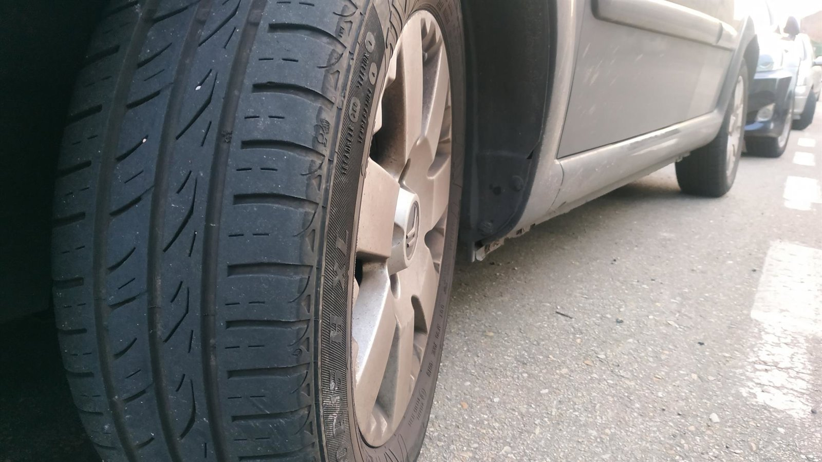 Desarticulado un grupo especializado en robar ruedas de vehículos de alta gama en Tres Cantos