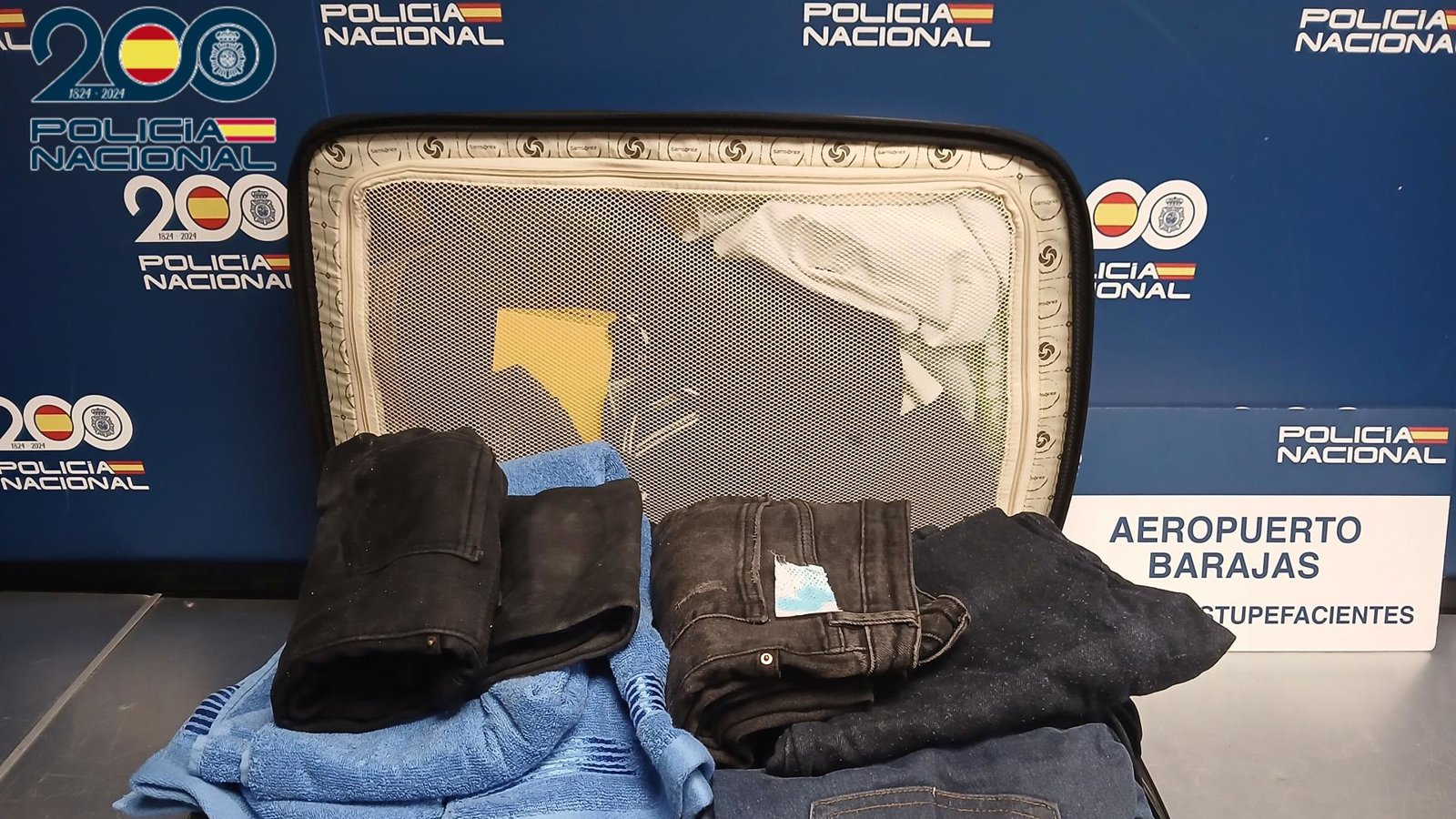 Detenidas en Barajas dos personas que transportaban su equipaje impregnado en cocaína