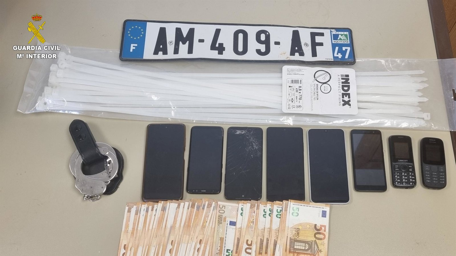 Cuatro detenidos por secuestro y robo en la A-3 de bolsos de lujo valorados en un millón de euros